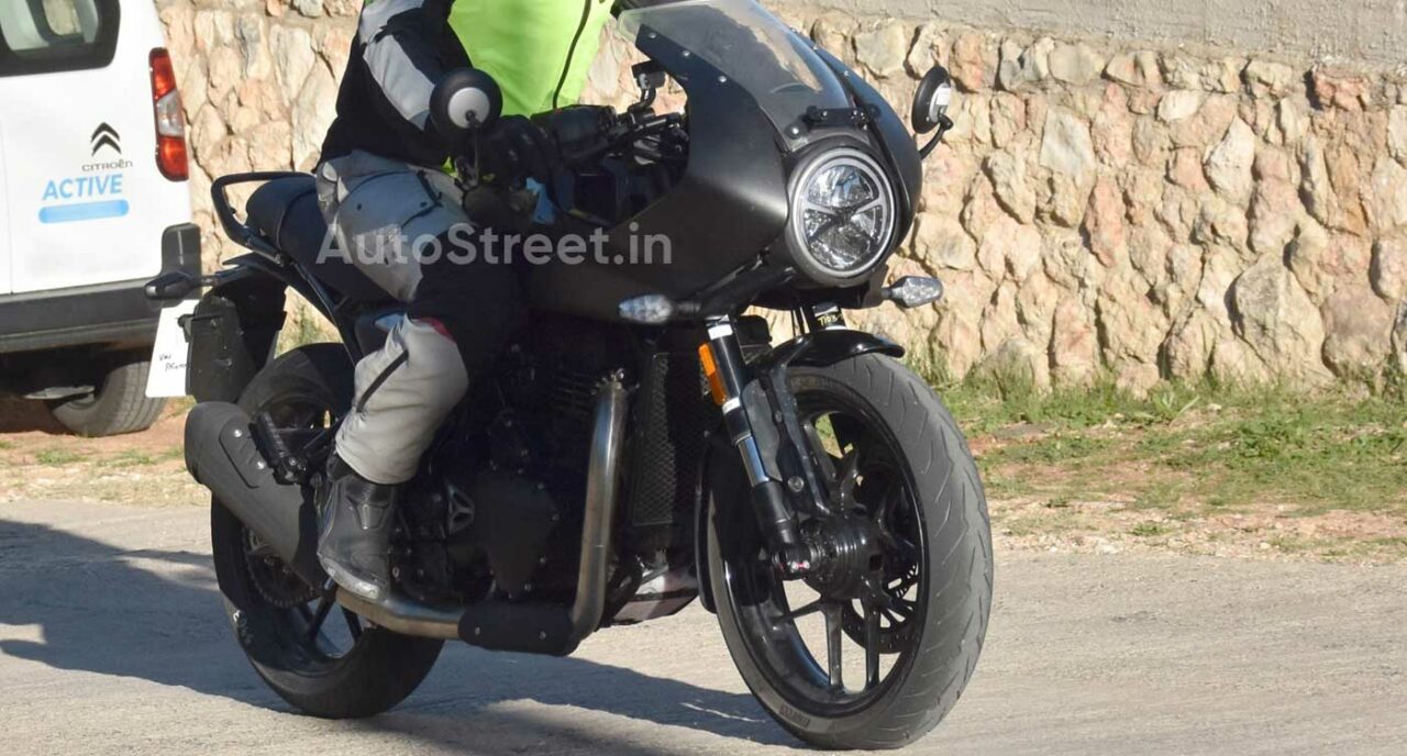 Triumph Thruxton 400