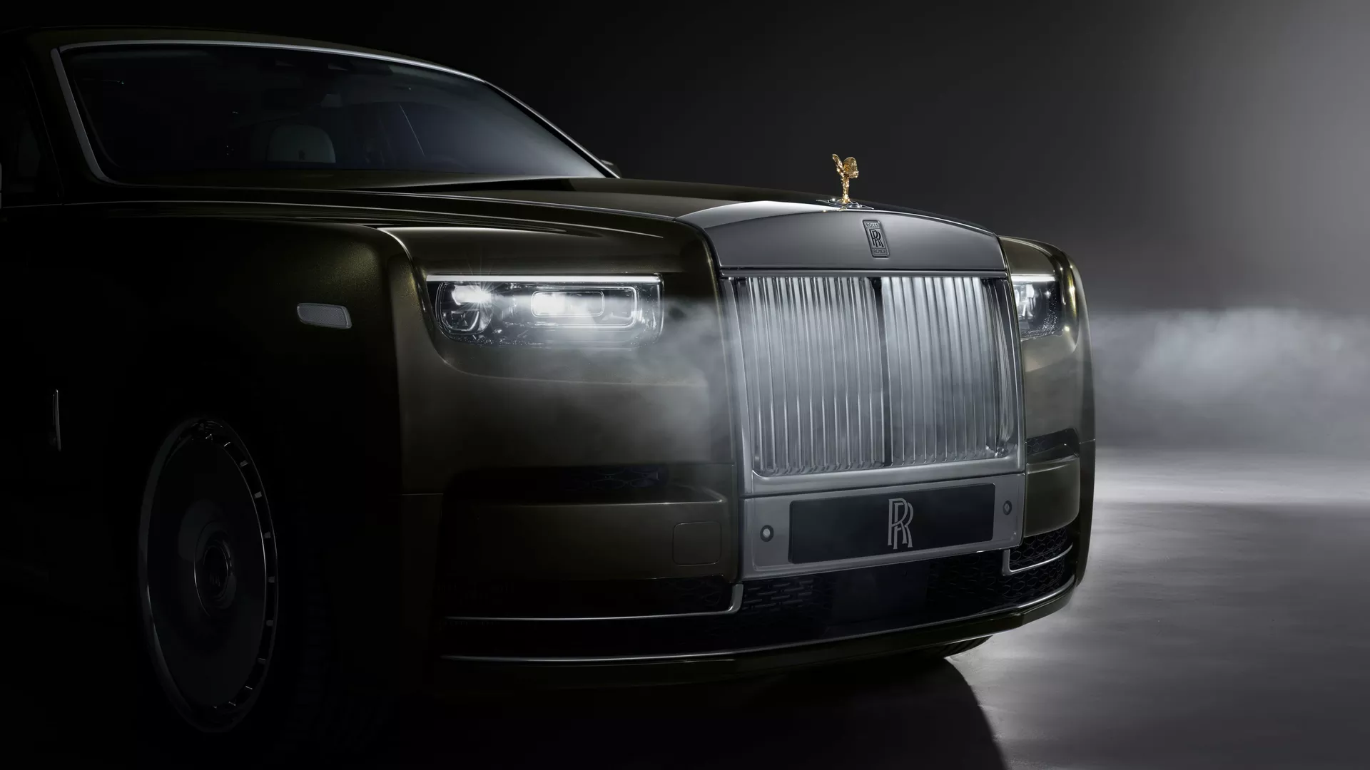 Rolls Royce Phantom VIII Extended Wheelbase (EWB