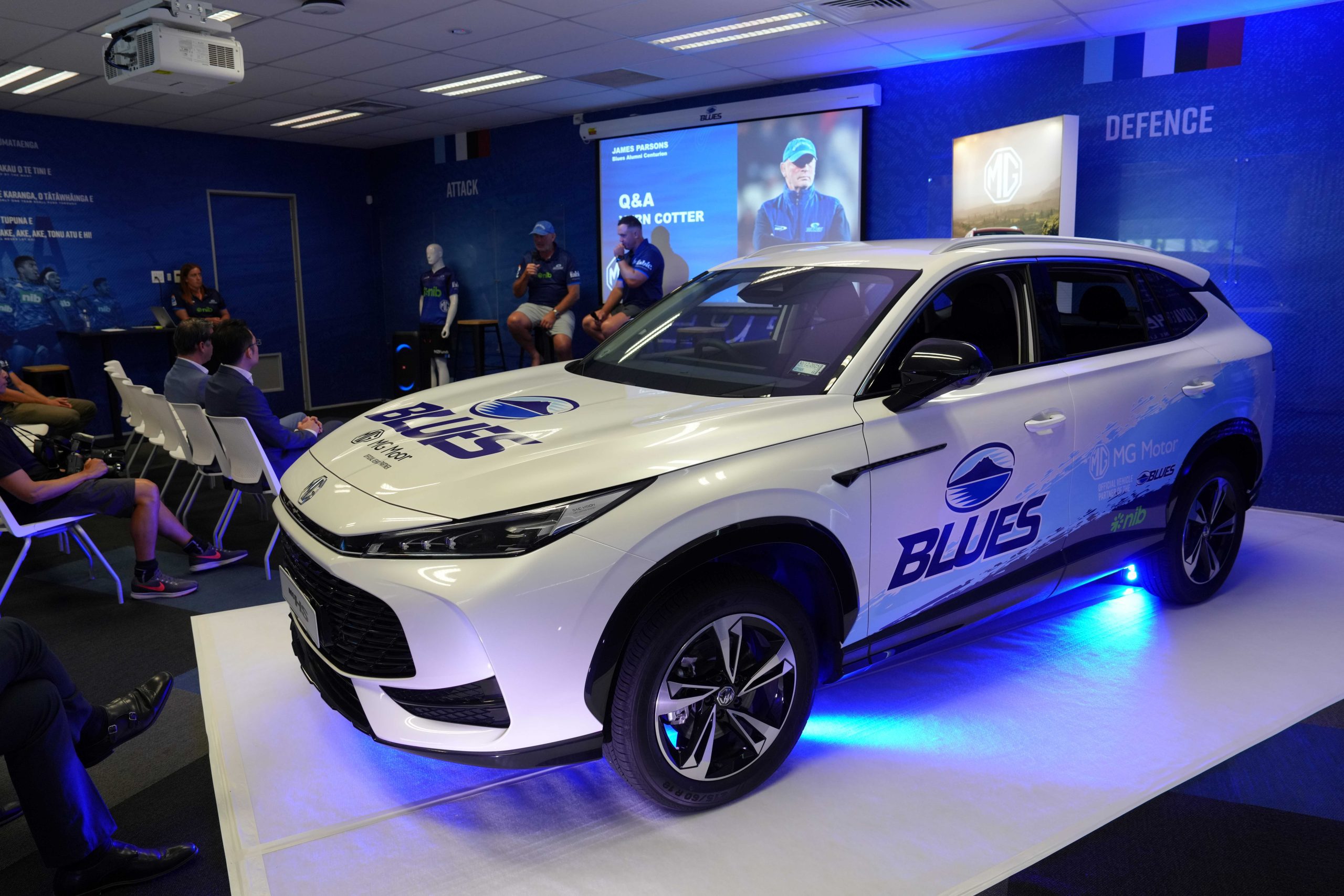 MG Joins Forces with Blues