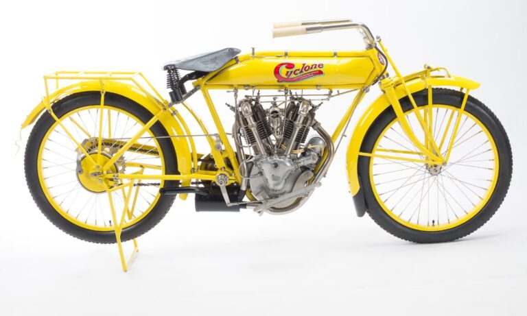 1915 Cyclone V-Twin