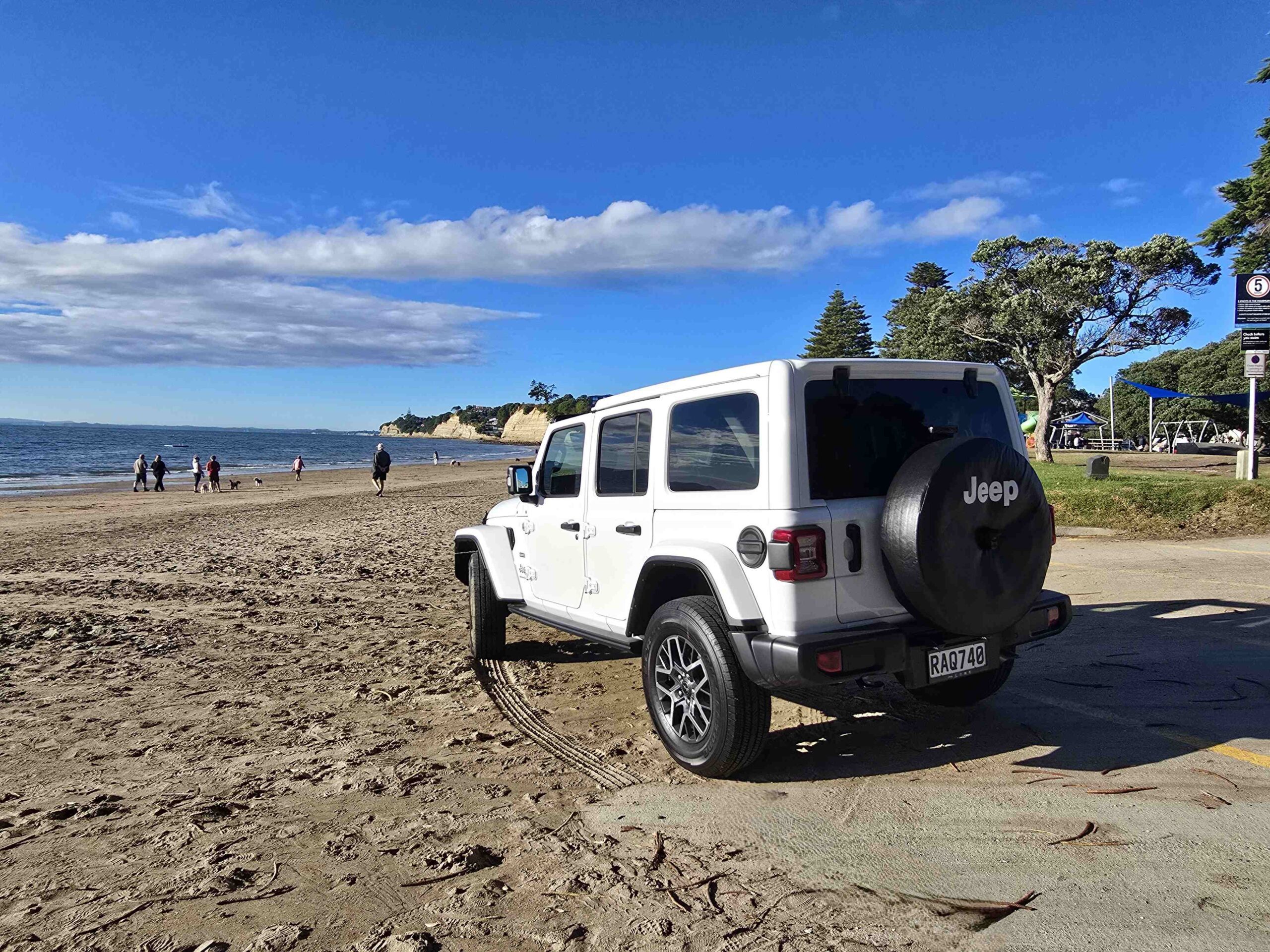 2025 Jeep Wrangler Overland - The Iconic Off-Roader Evolves