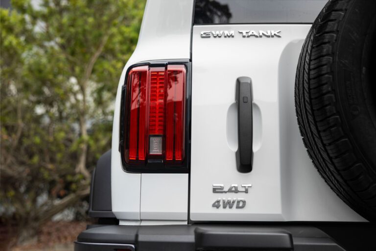 GWM Tank 300 2.4L diesel