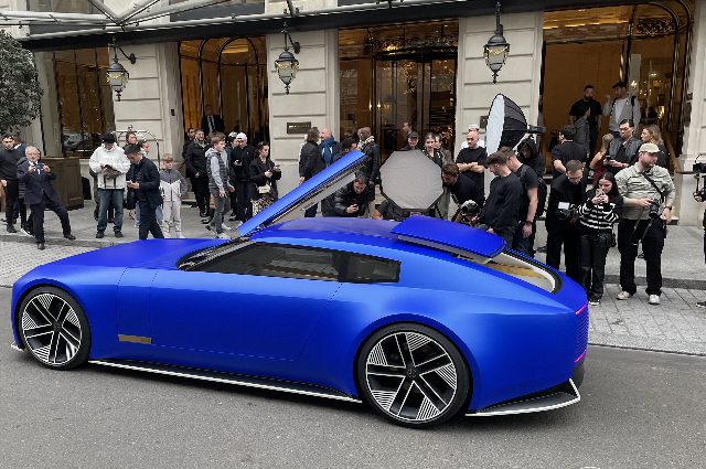 From Paris with love - Jaguar Type 00 spotted in the wild