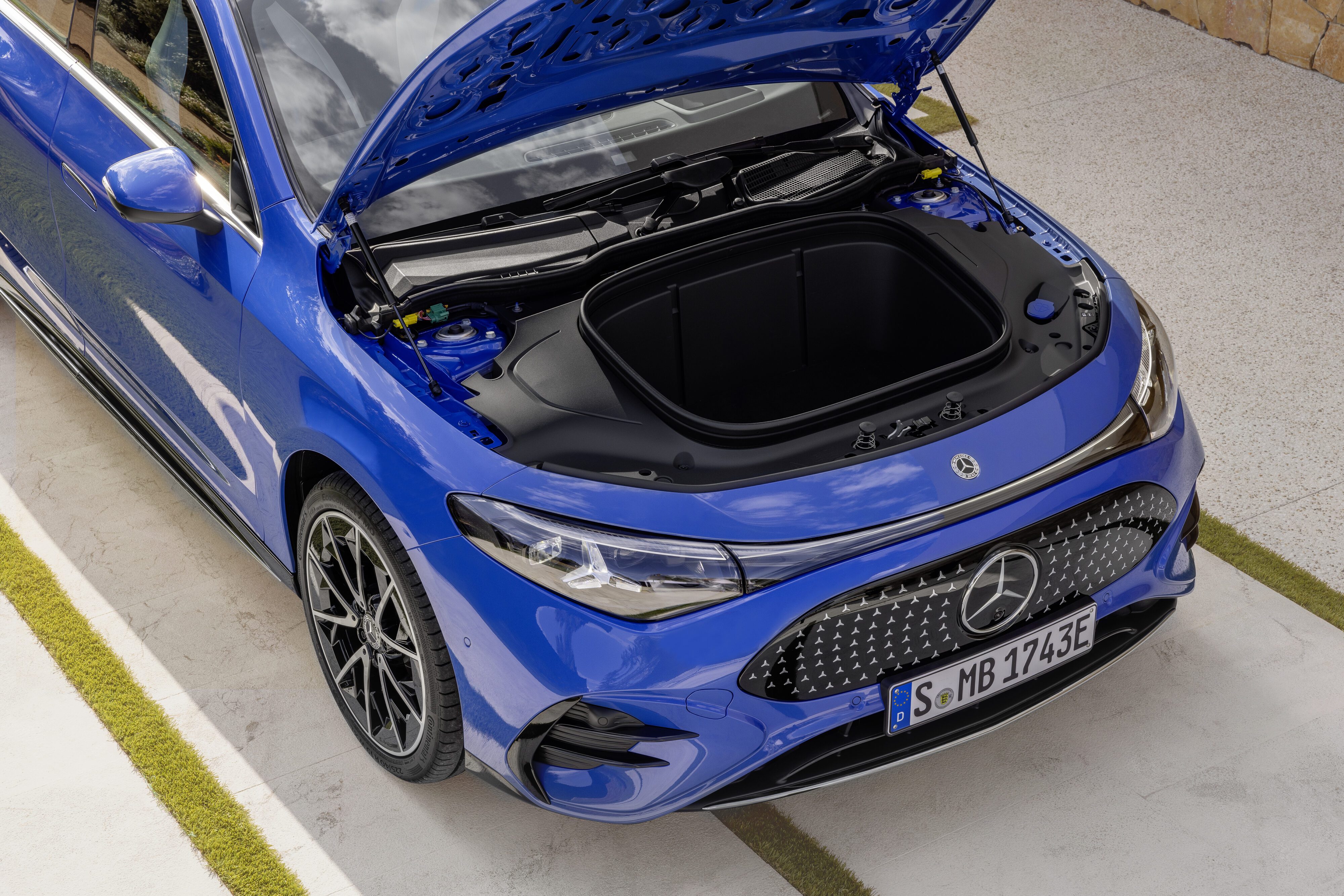 AI, Electrification, and More: The Next Evolution of the Mercedes-Benz CLA