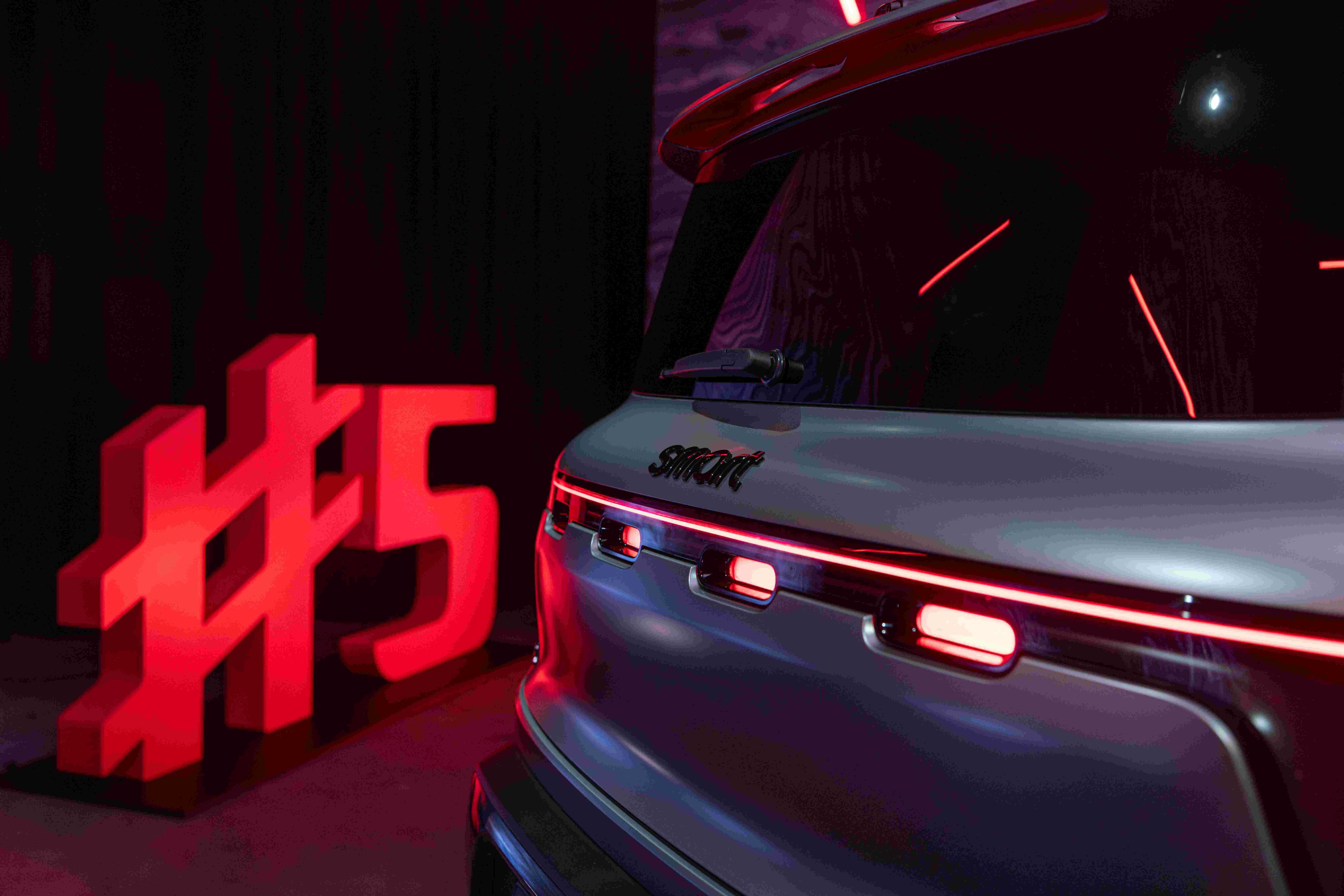 World Premiere of the smart #5 BRABUS