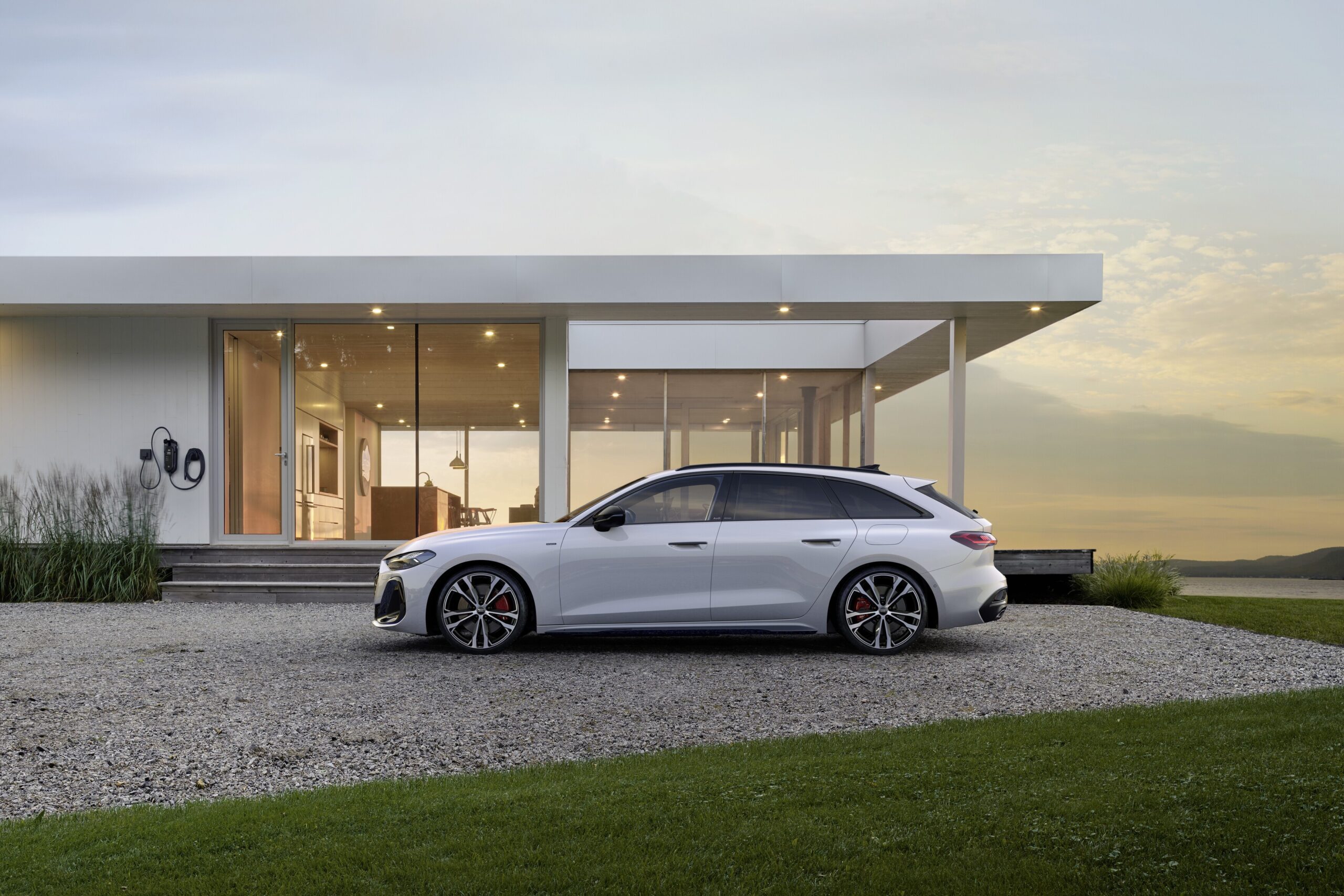 Audi A5 Avant e-hybrid NZ