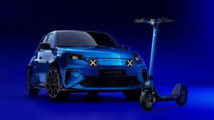 A photo of a blue Alpine A290 GTS and an Alpine 100A GT e-scooter by Cibox and Yeep.me.