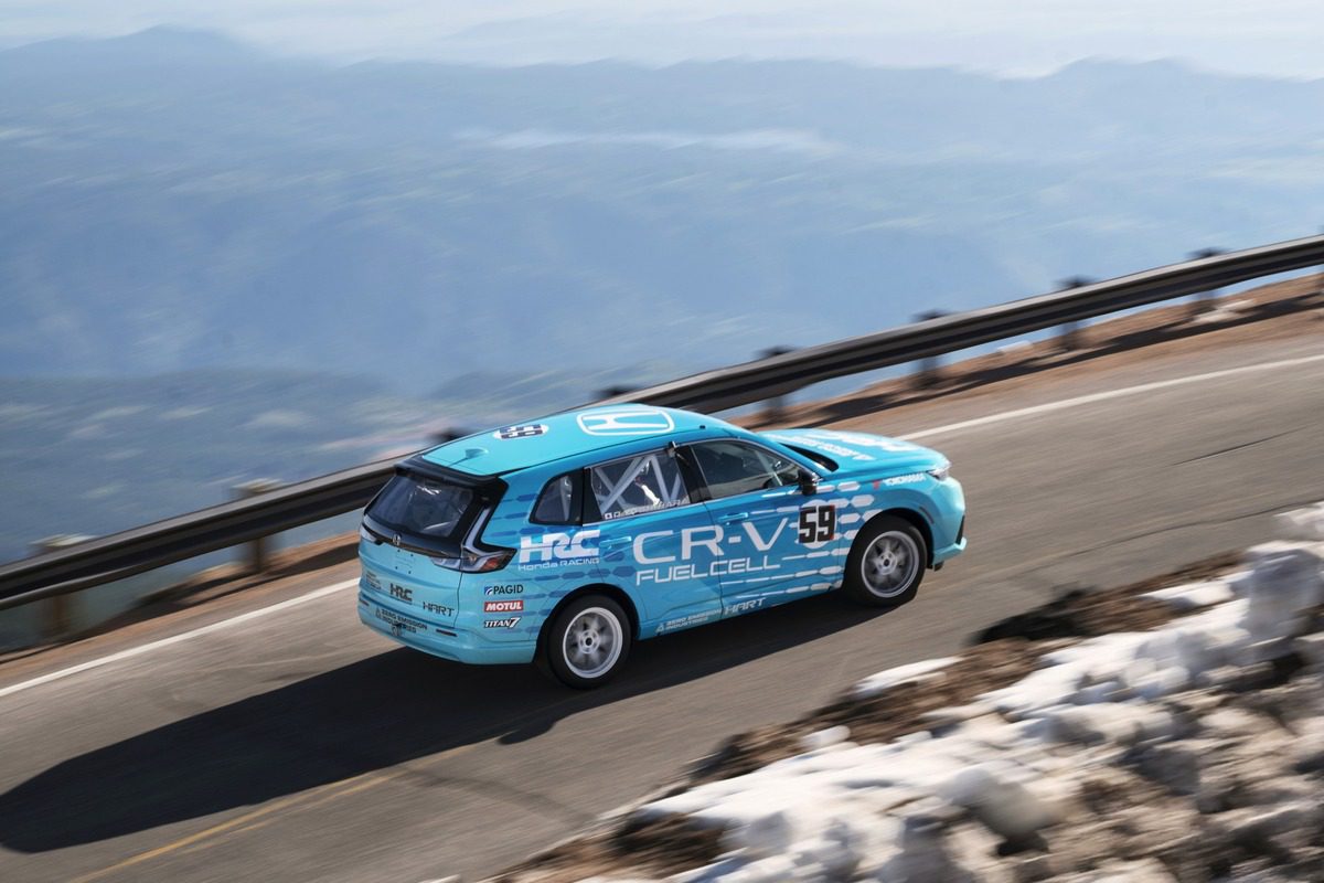 Honda's Hydrogen CR-V e:FCEV is Taking on Pikes Peak