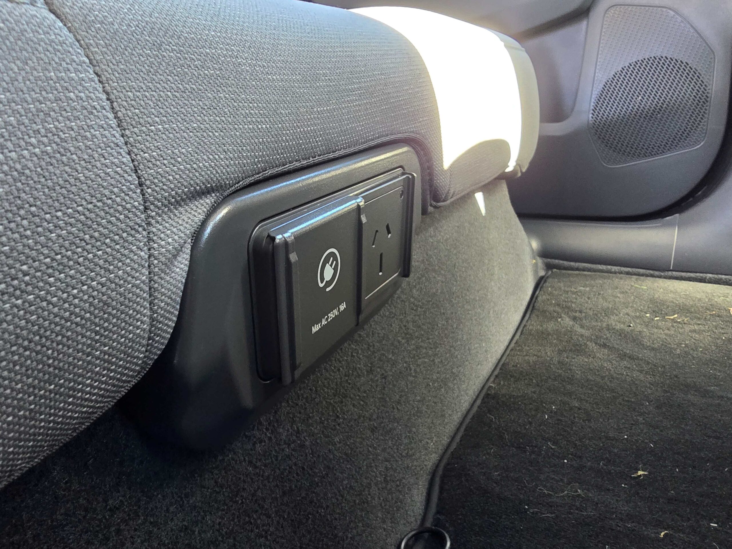 Small footprint BIG range - Kia EV3 Long Range Review NZ
