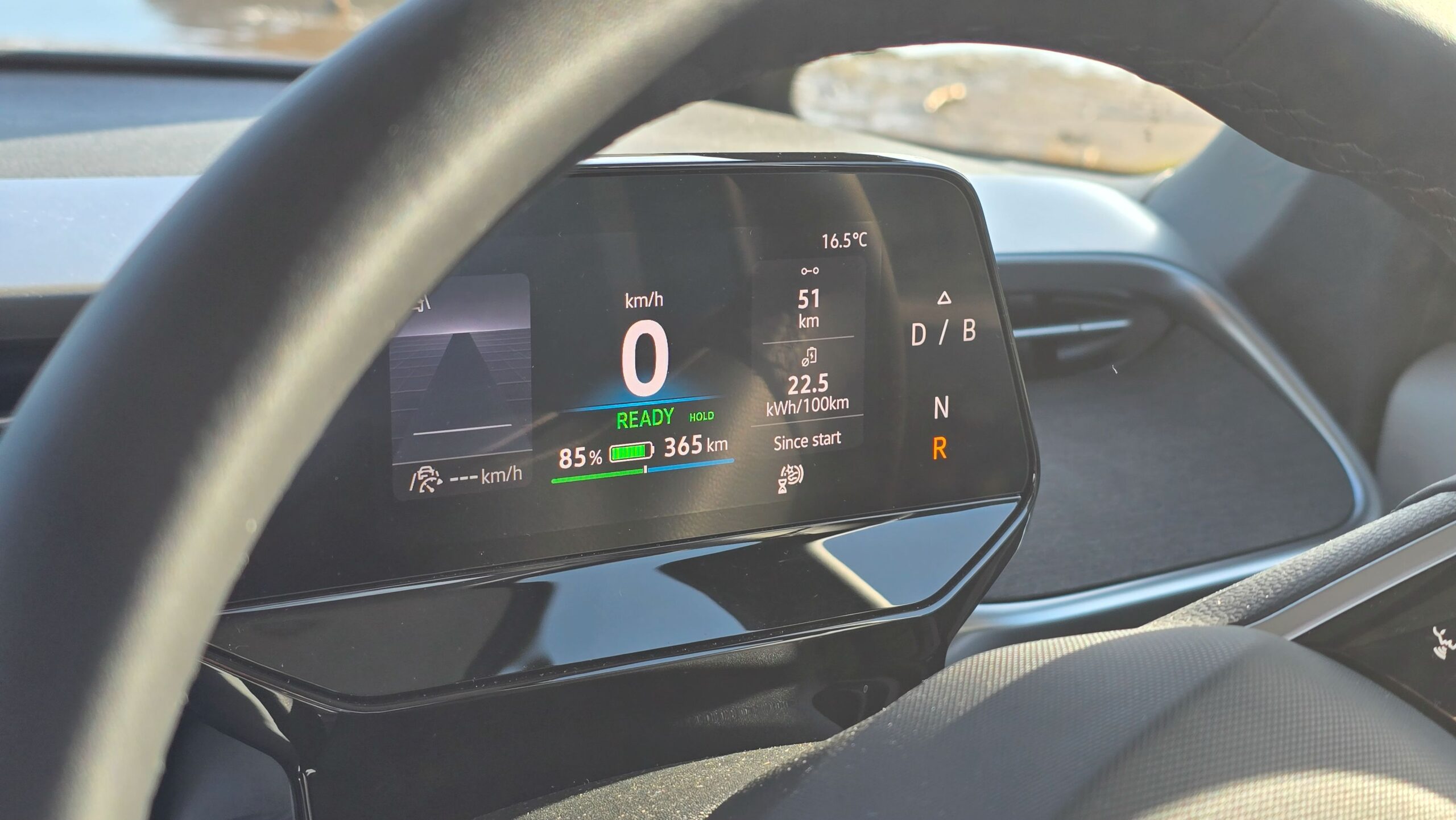 ID.Buzz First Drive - A New Electric Icon with an Old Soul