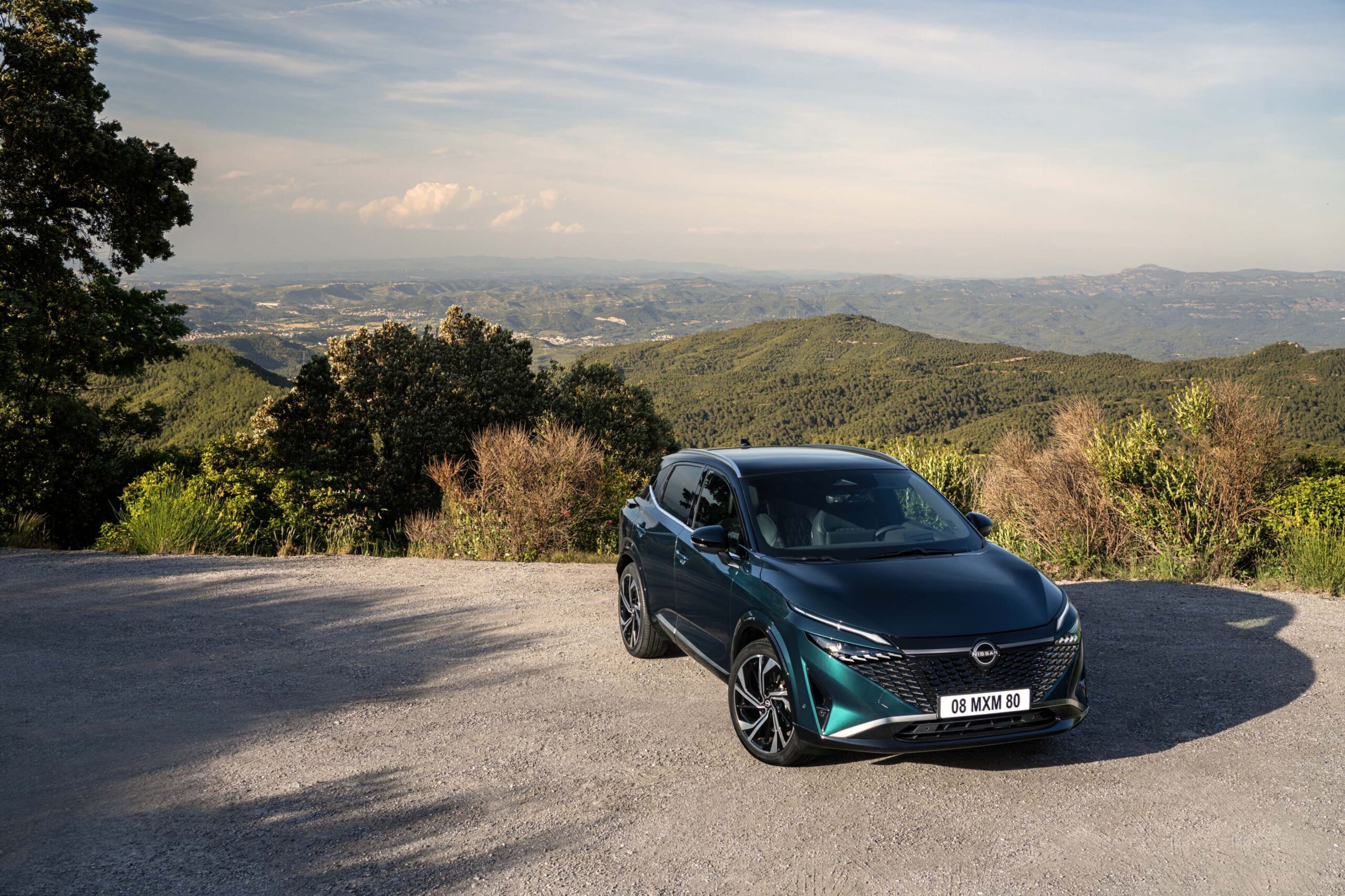 Nissan's New e-POWER - The Plug-free EV Experience