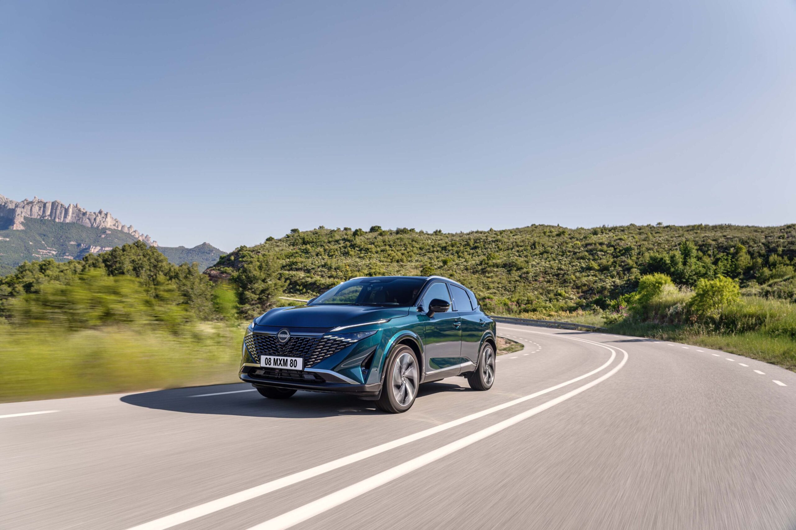 Nissan's New e-POWER - The Plug-free EV Experience