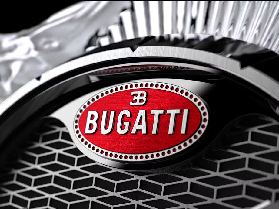Bugatti Calandre - Not exactly the Prettiest Clock