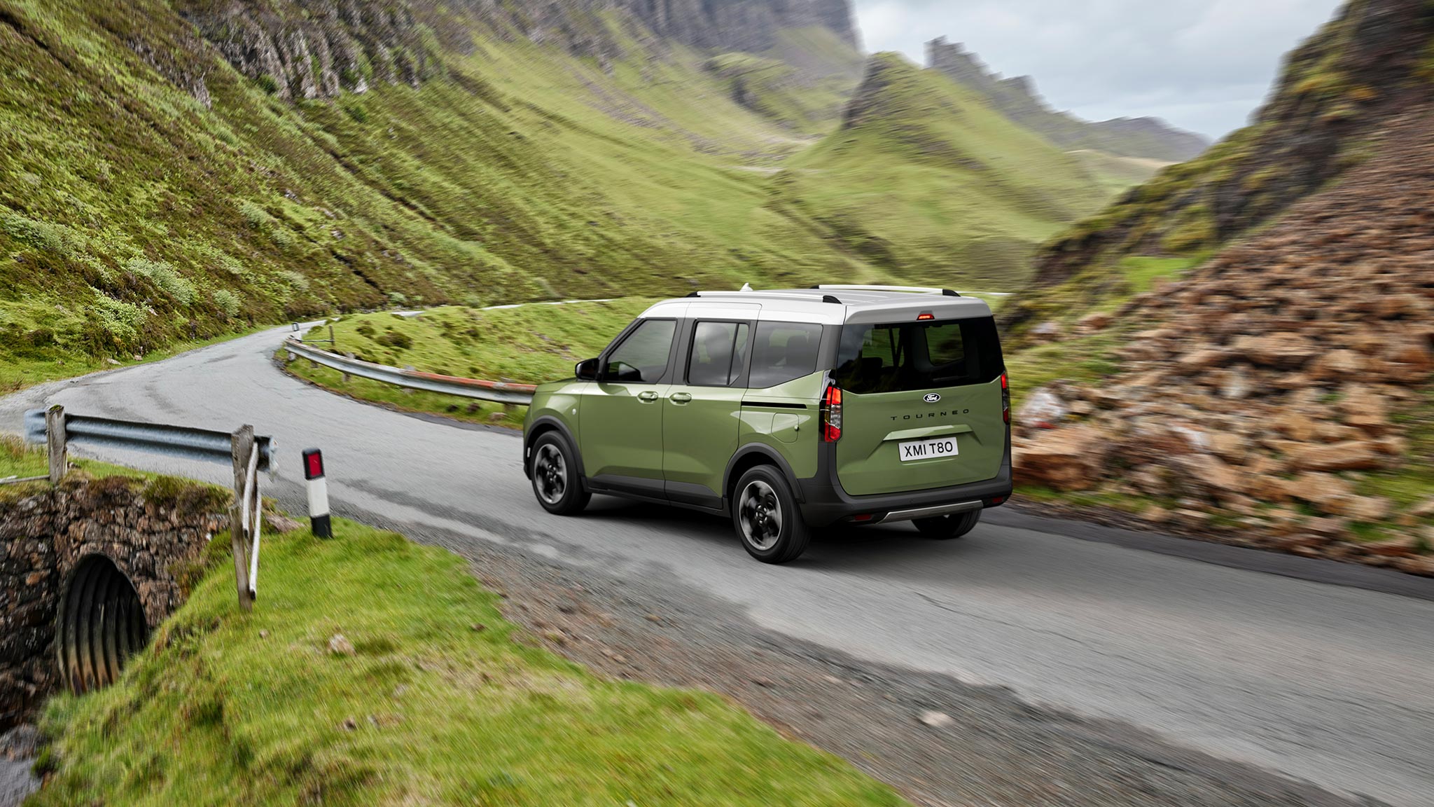 Ford NZ Family Gets Twins - all-new Ford Tourneo Courier and Transit