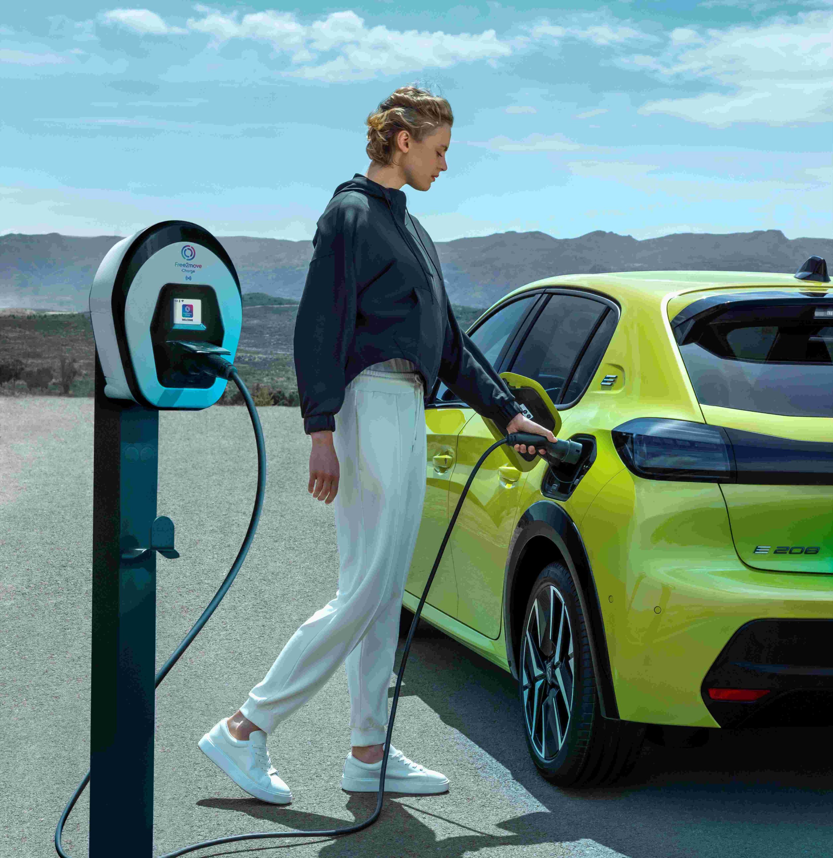 40% of motorists rate their EV knowledge as POOR