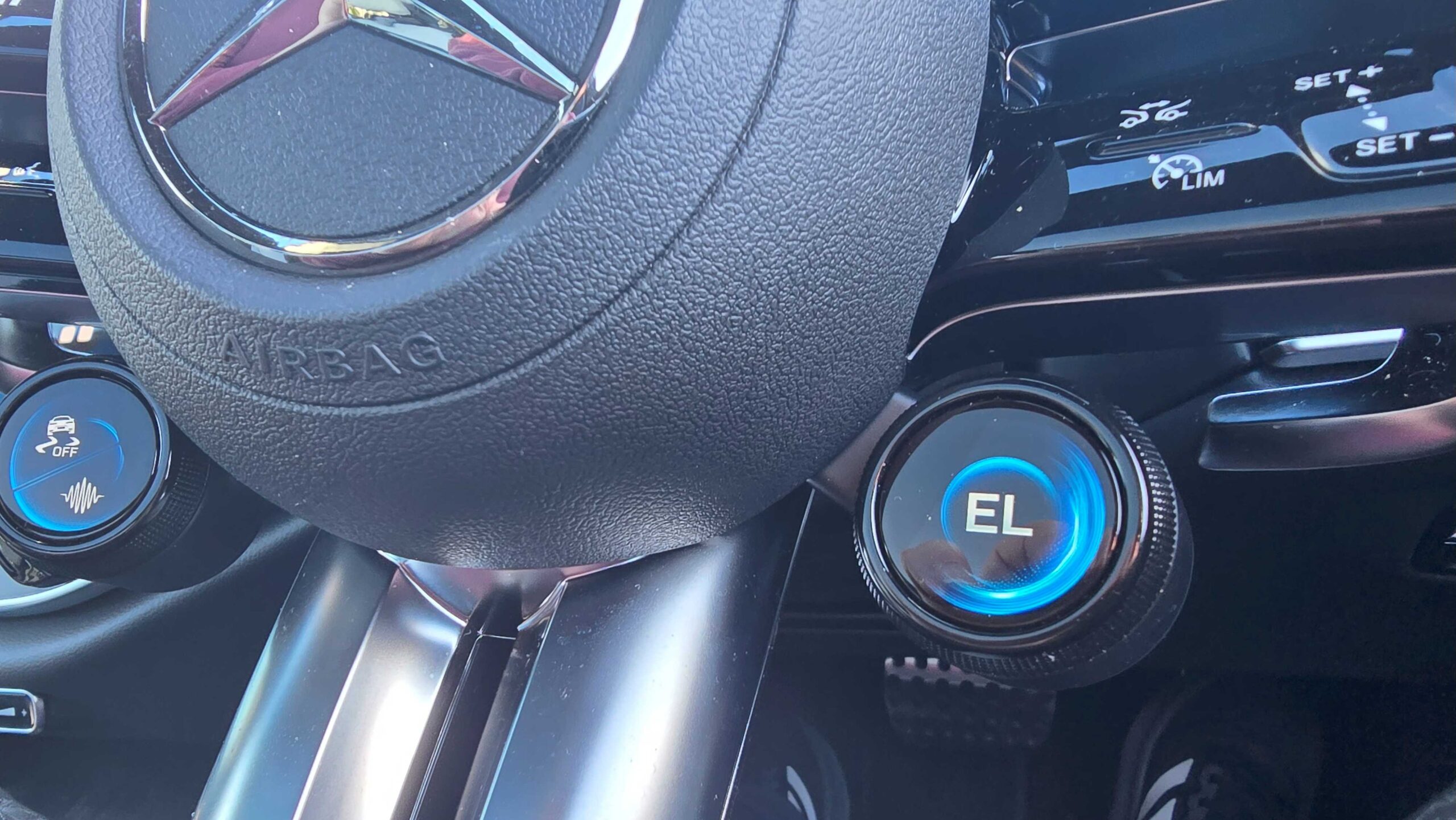 2025 Mercedes-AMG E53 Review - The Goldilocks AMG