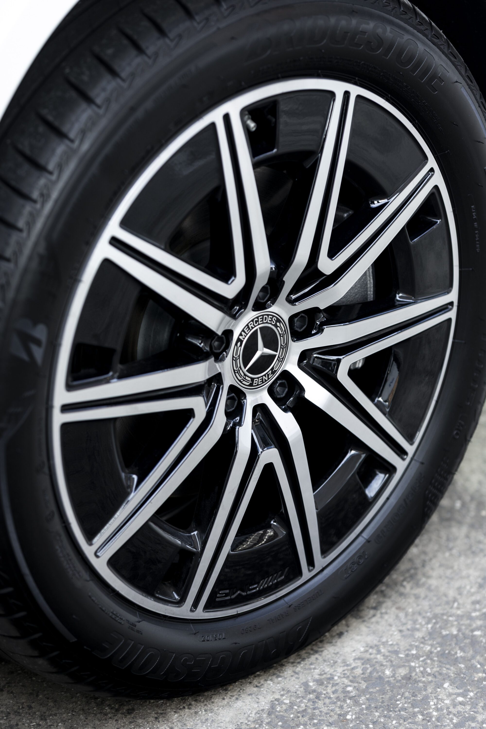 City Slicker Special - Mercedes-Benz Unveils New EQA and EQB City Editions