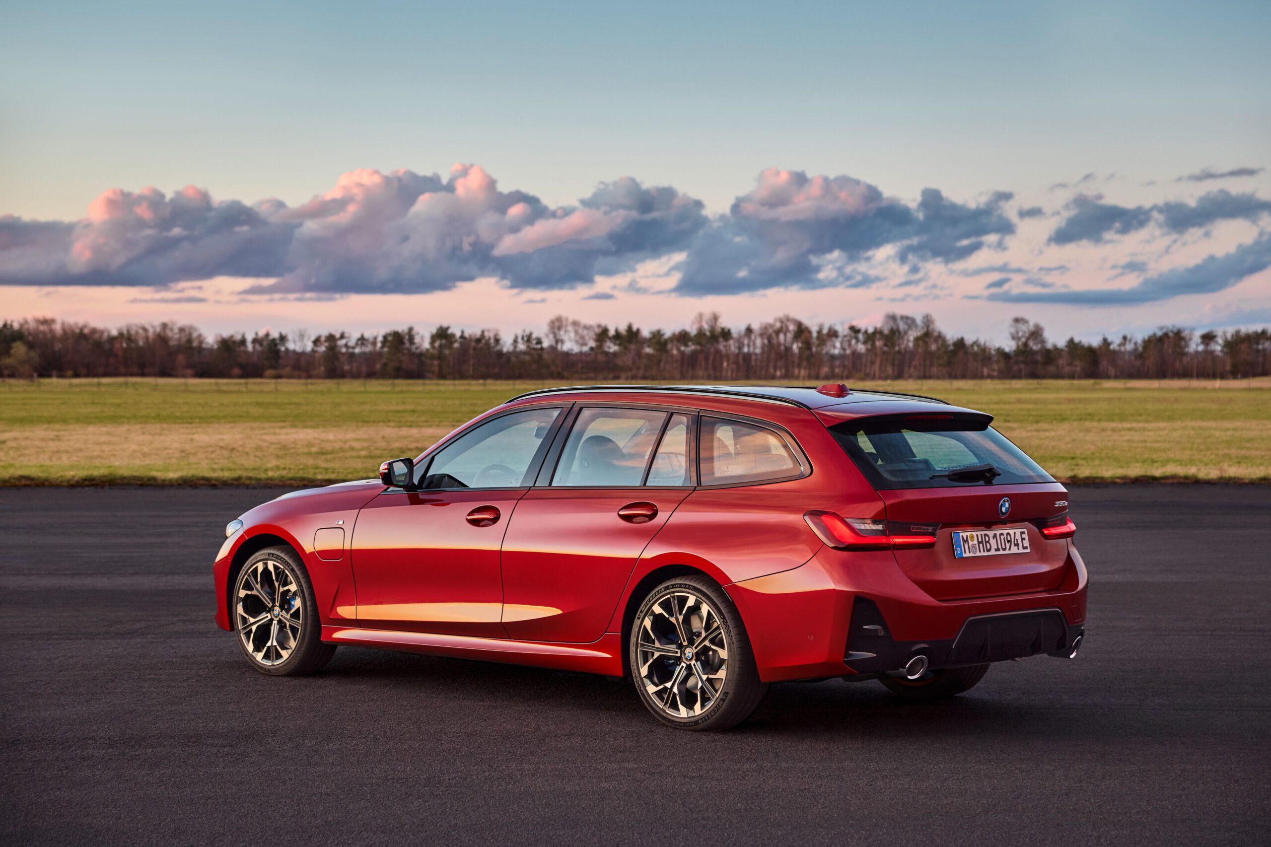 Special 3 model released to celebrate BMW 3 Series Hitting 50