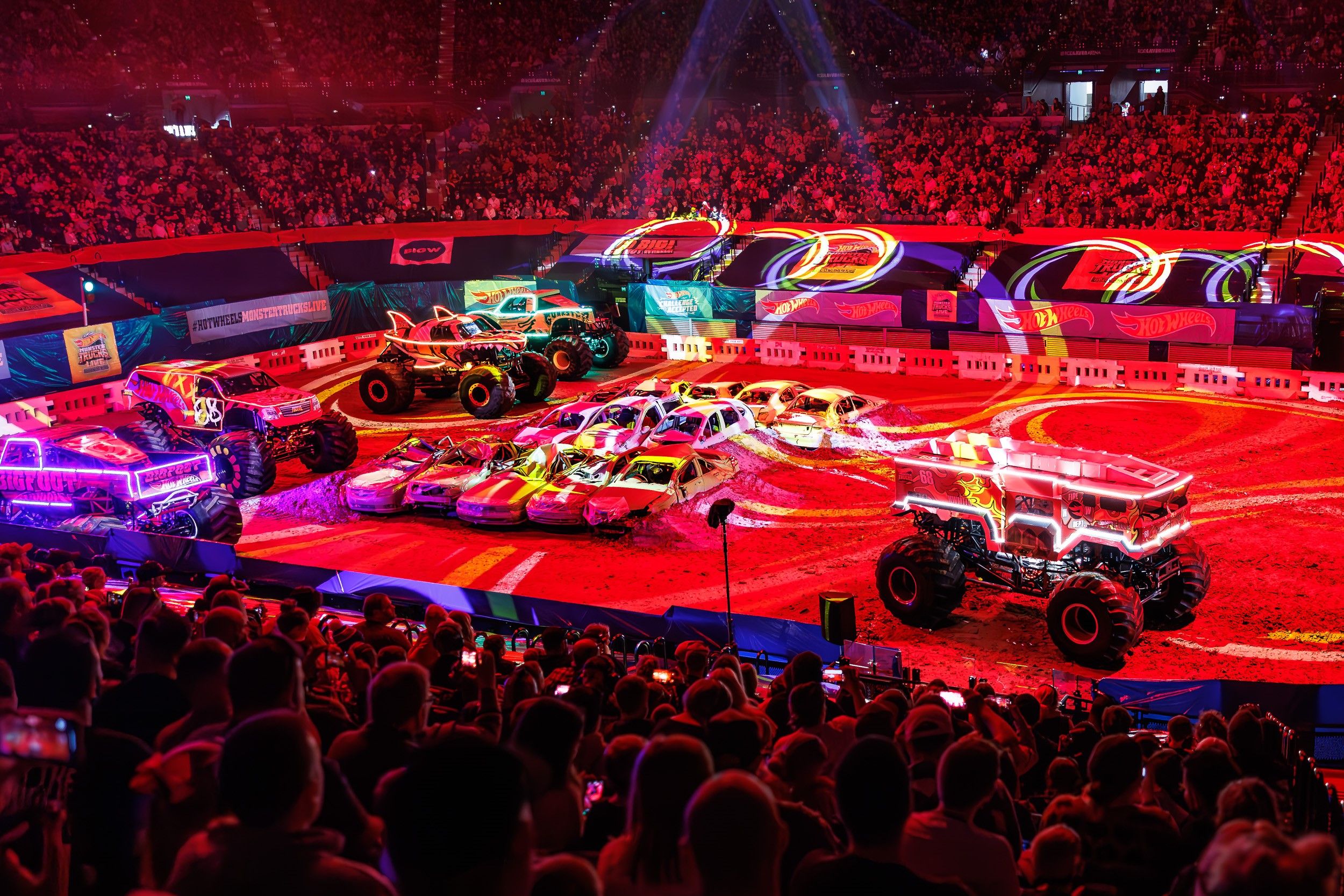 Kiwis Go Bonkers for Bigfoot - Hot Wheels Smashes Global Records at Eden Park