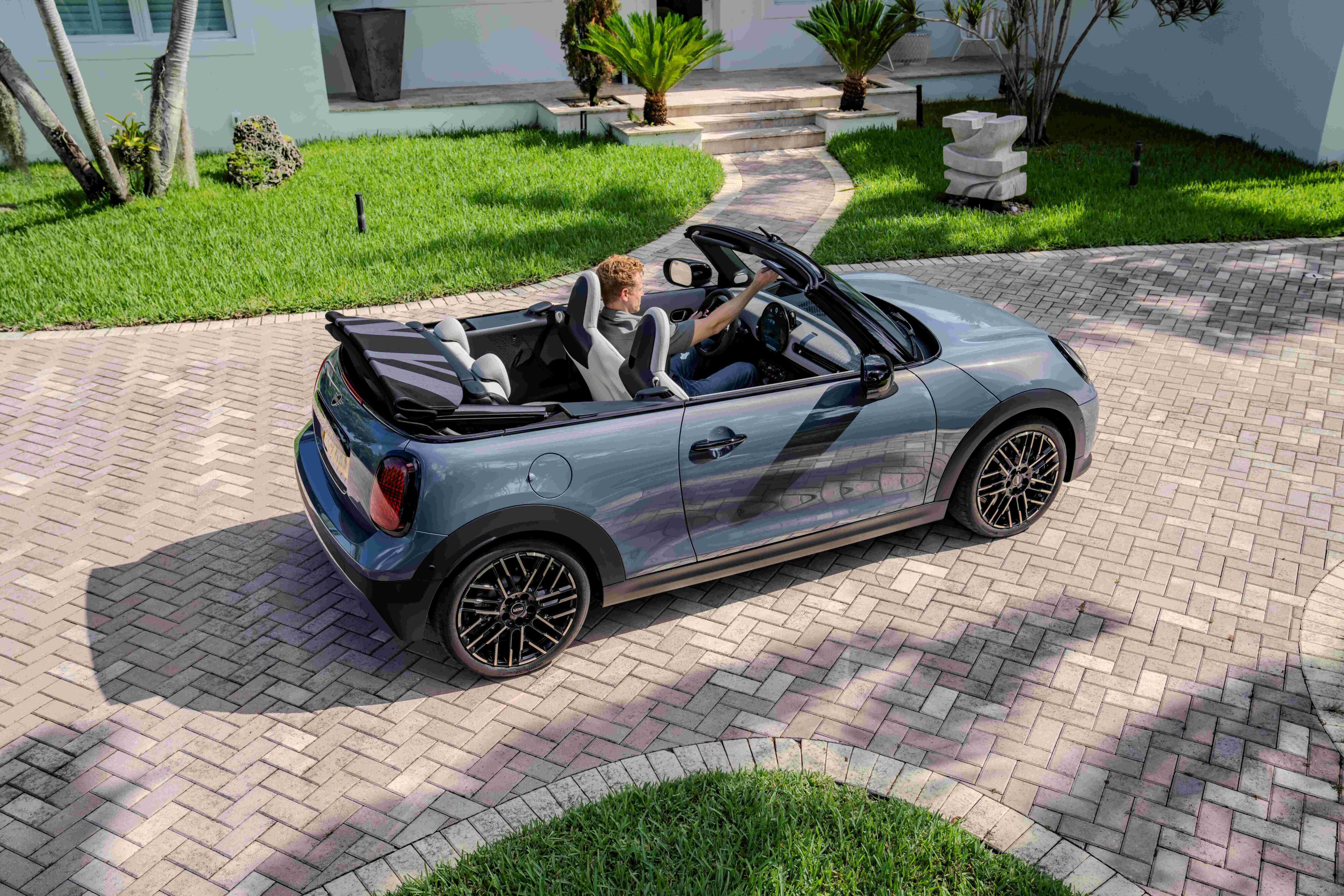 BMW’s Kiwi Paradox - Dominating a Downturn with EVs and M-Power