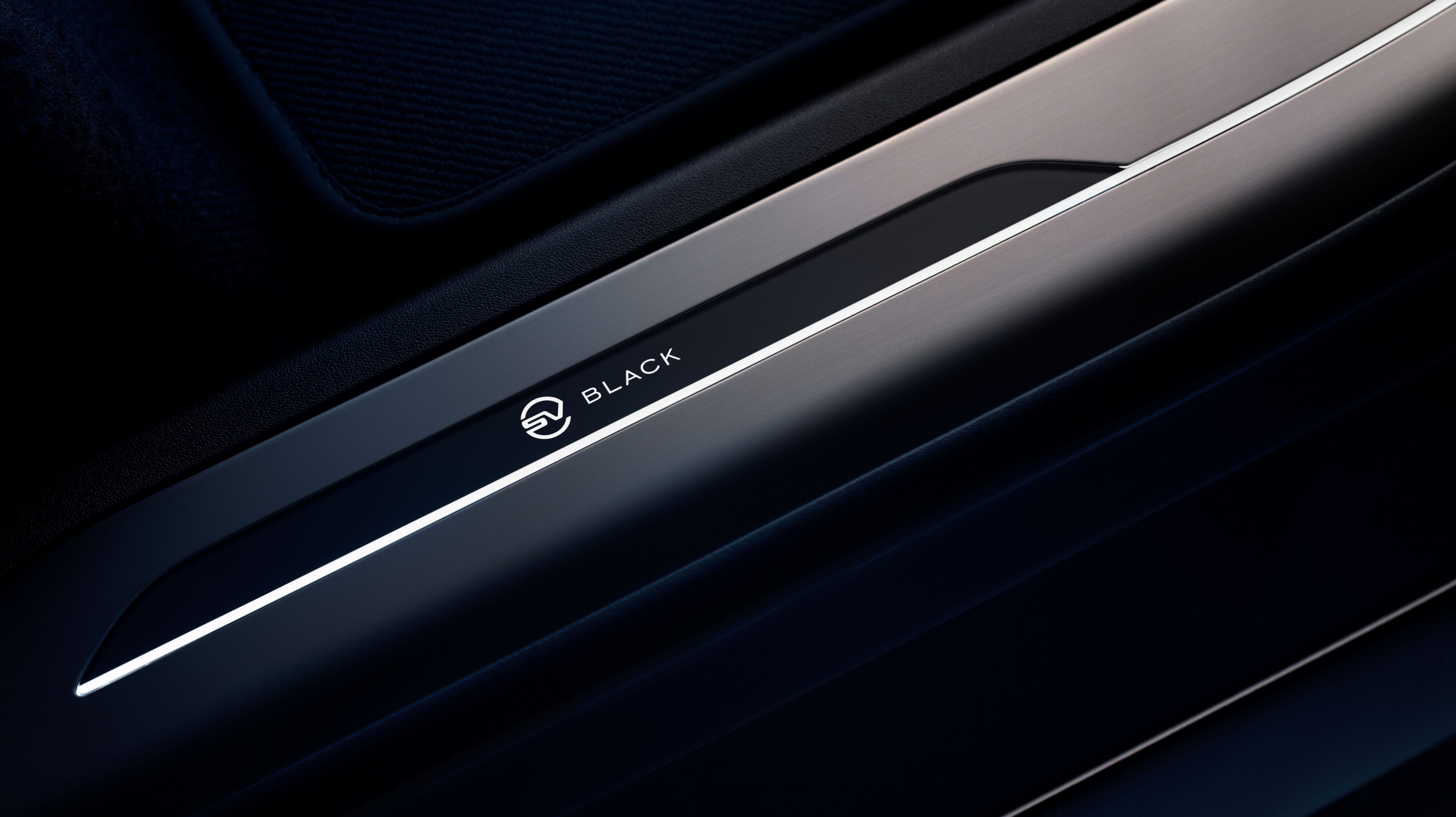 Range Rover Dives Headfirst into the Void with New Sport SV Black Edition