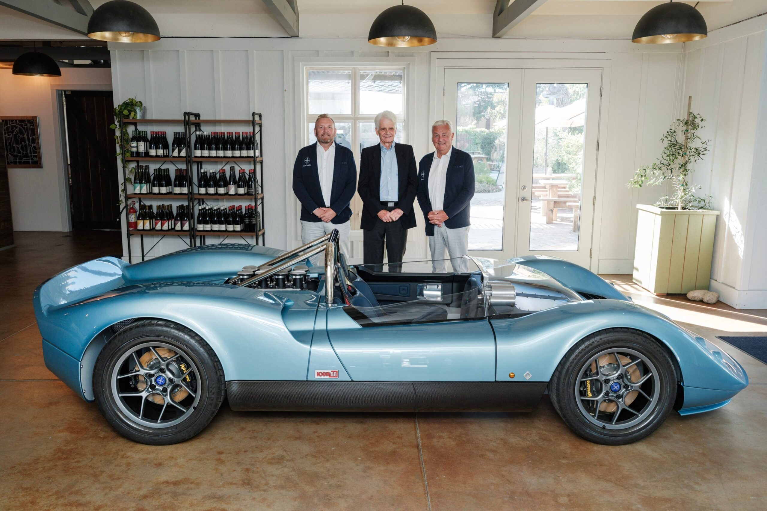 F1 Legend Unleashes a 900kg Can-Am-inspired Supercar