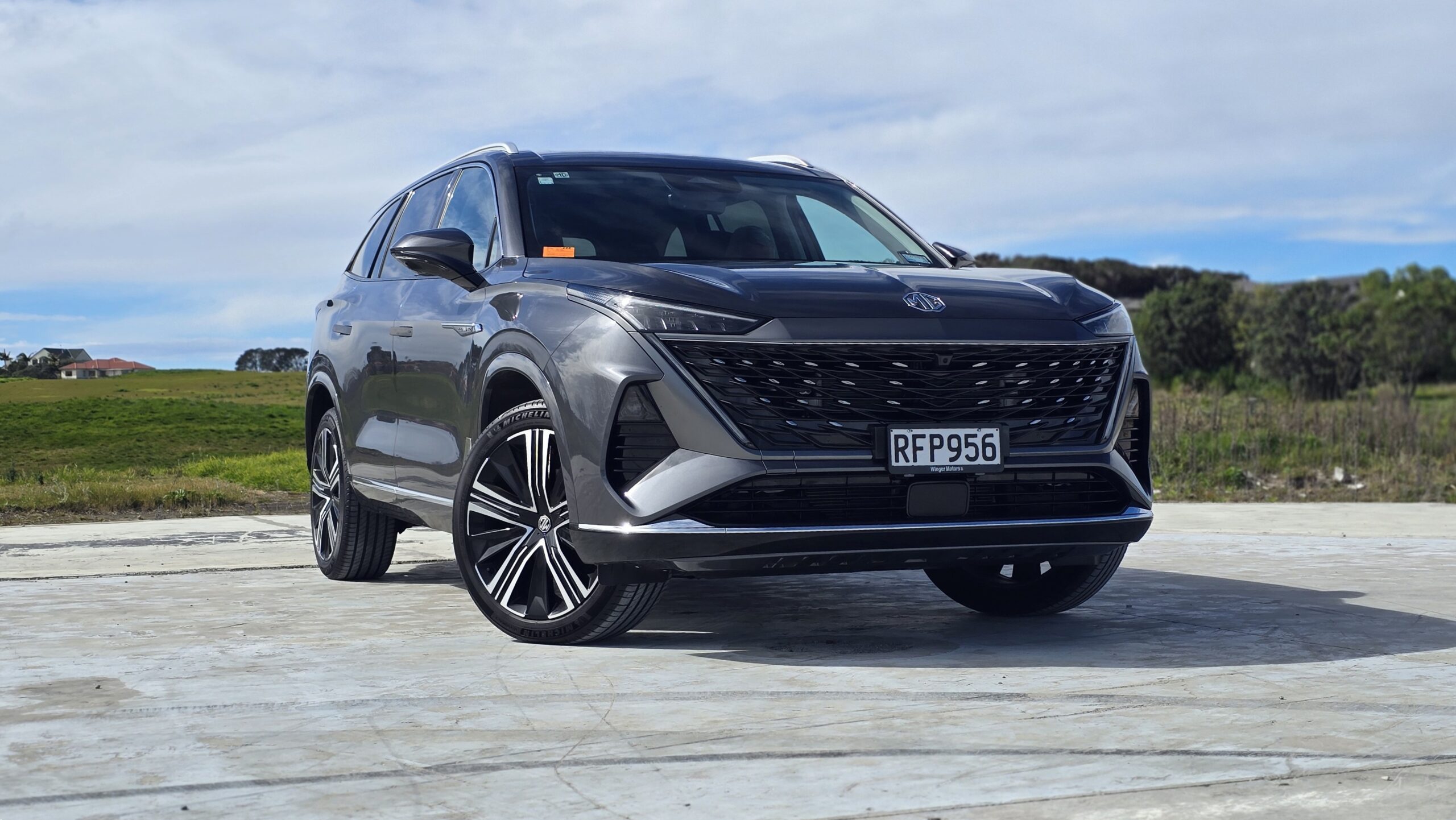 MG QS Essence Review - Is This 7-Seat SUV the New Value King of NZ?