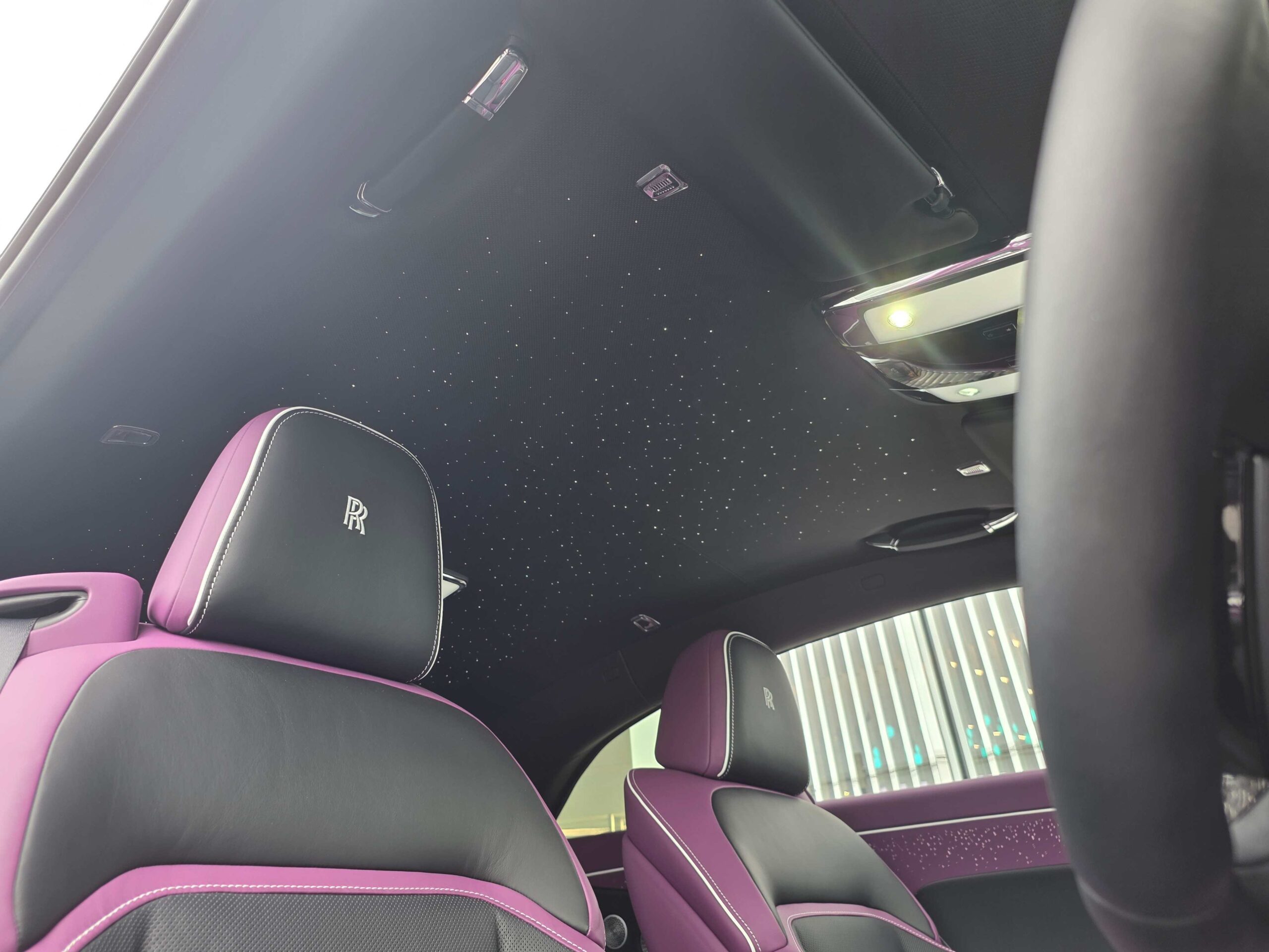 Rolls-Royce Black Badge Spectre Review - The Silent Vandal of Luxury