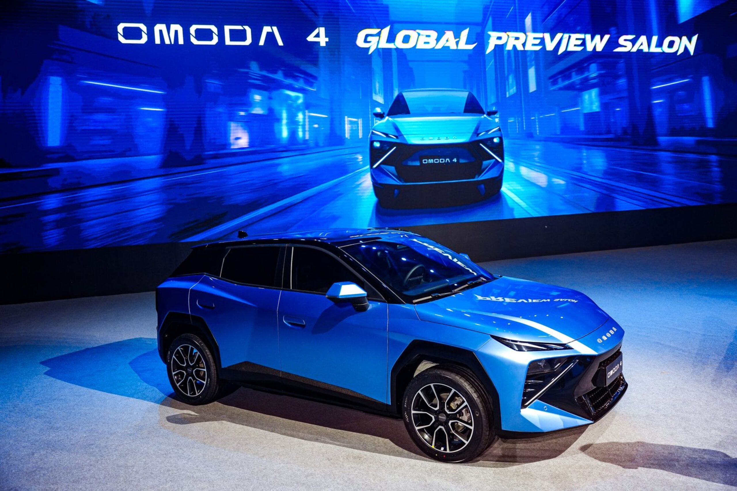 Omoda's Sci-Fi Future - Cyber-Mech SUVs and Hybrid Power revealed