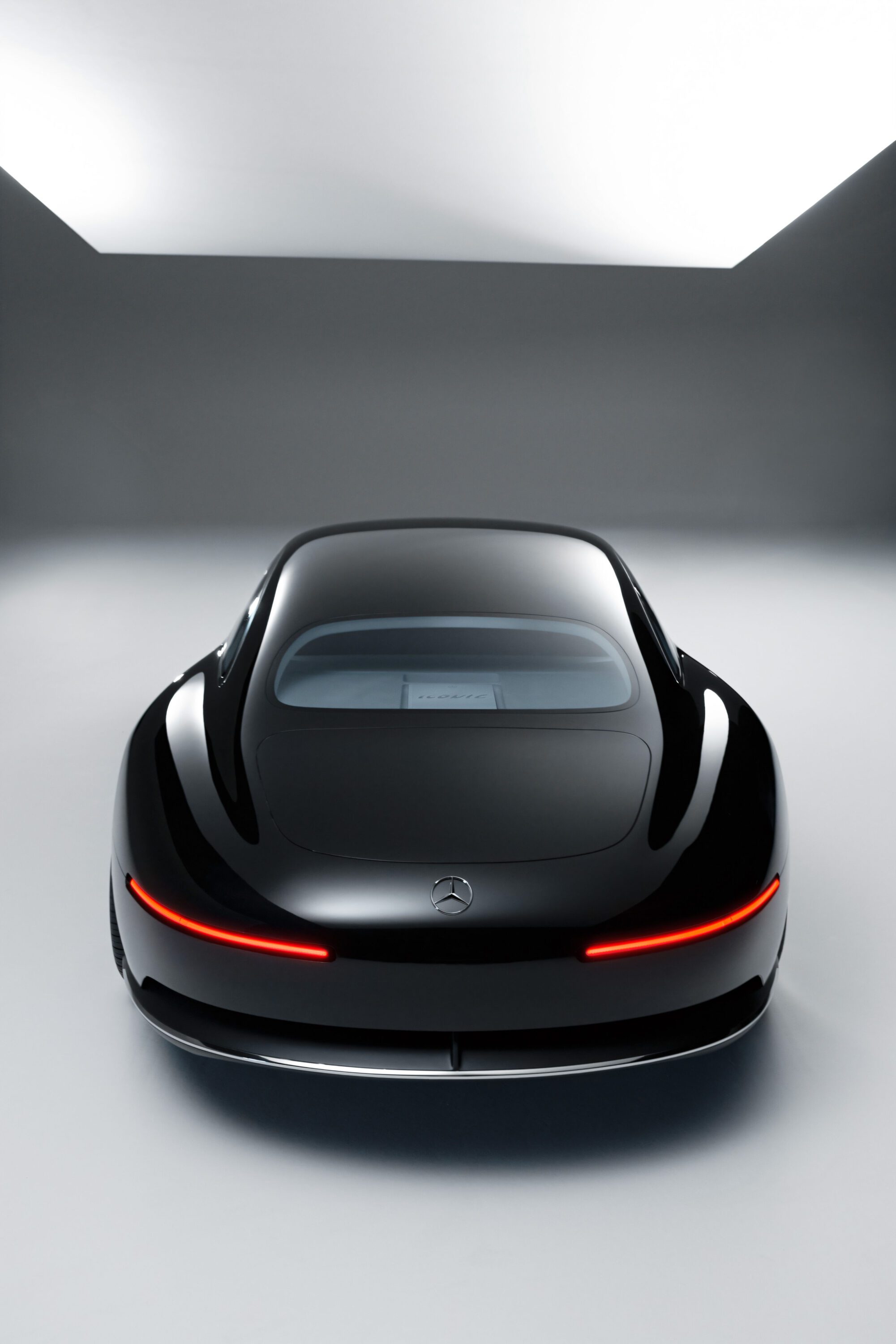 Mercedes-Benz Vision Iconic - Is This Art Deco Stunner the Future of Luxury?