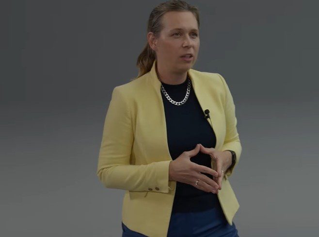 BMW's iX3 Neue Klasse - Behind the Scenes with Product Manager Jennifer Selig
