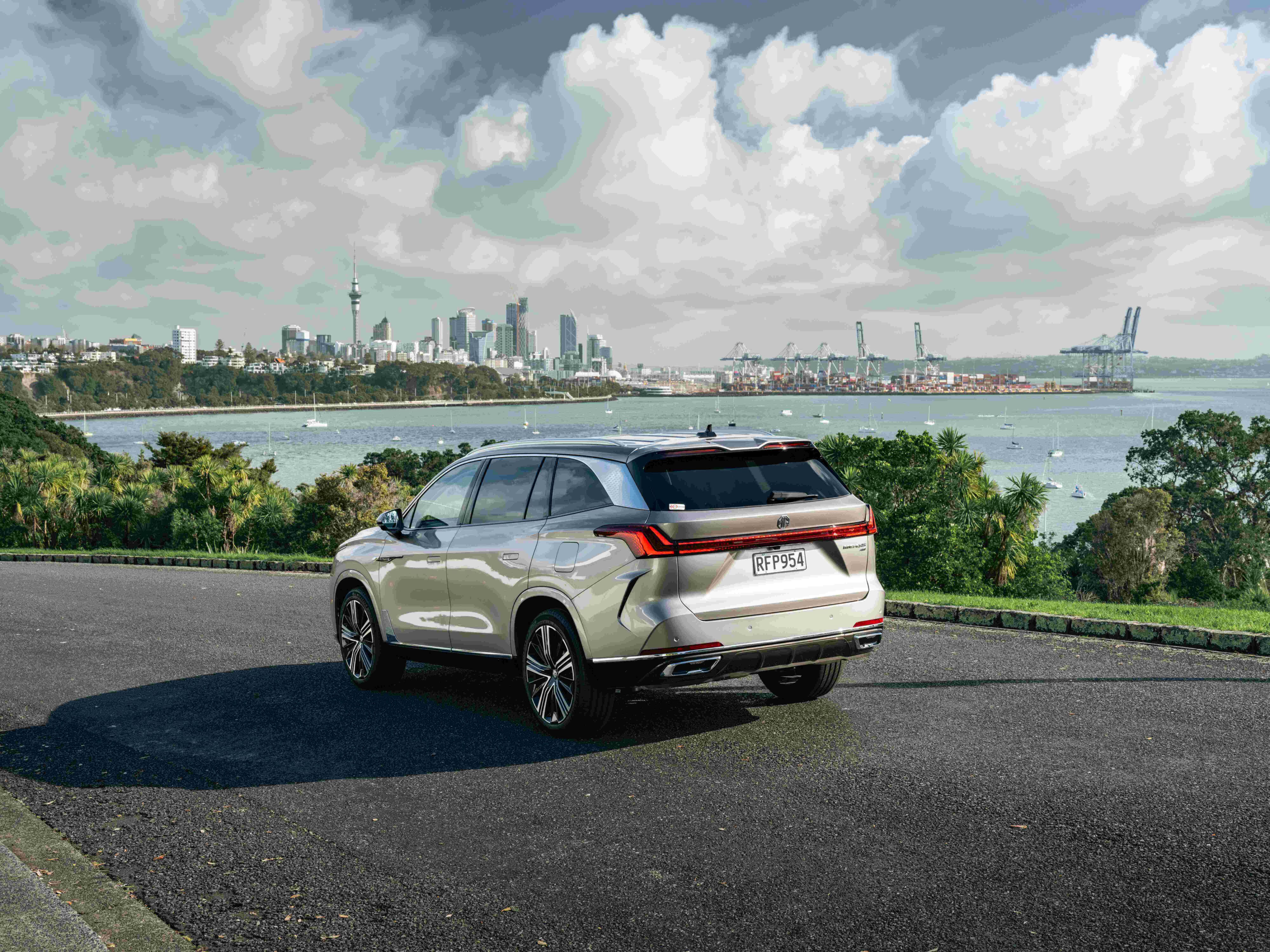 MG QS awarded 5-star ANCAP safety rating