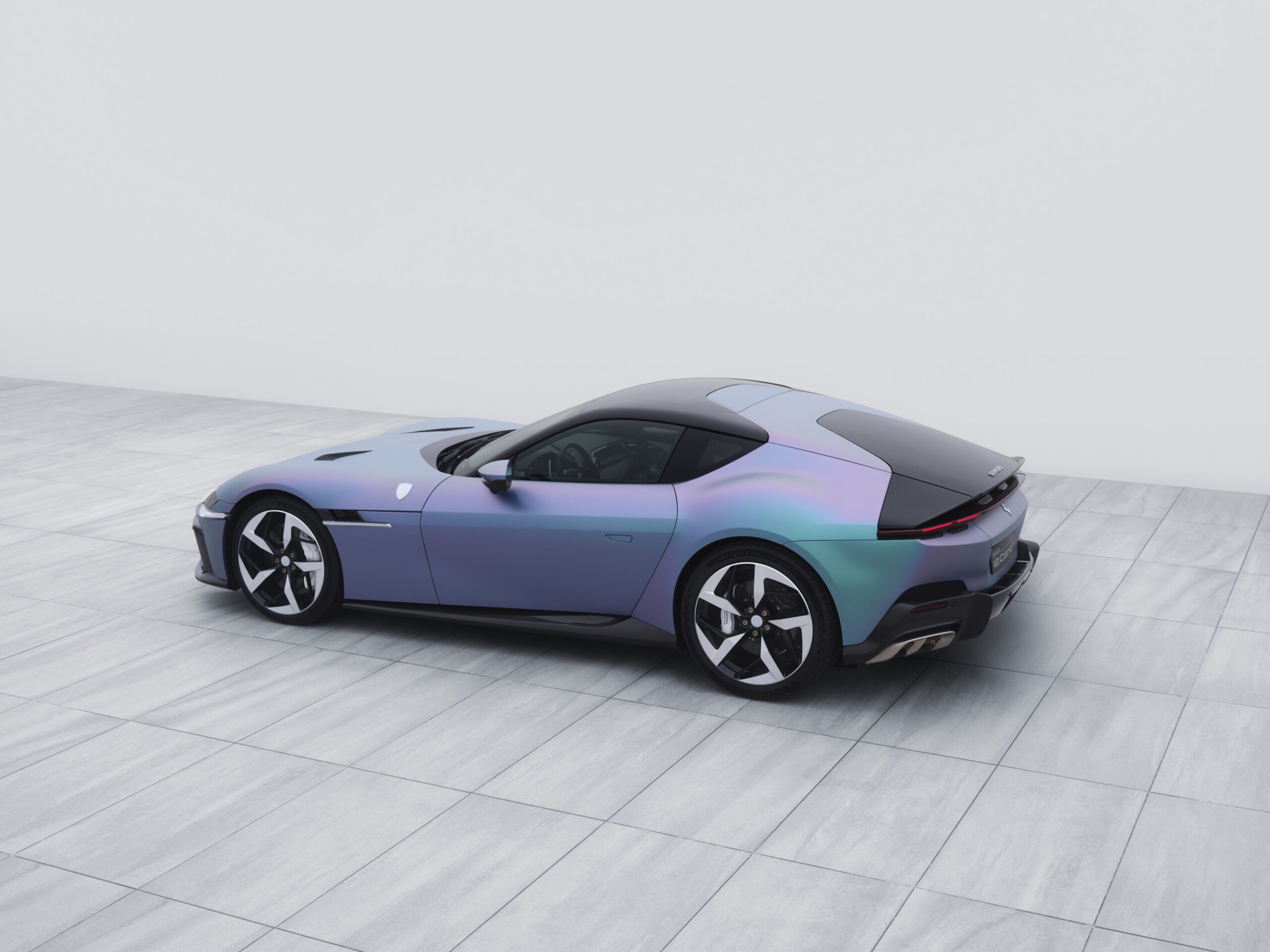 Tailor-Made Ferrari 12Cilindri, a Fezza with Seoul
