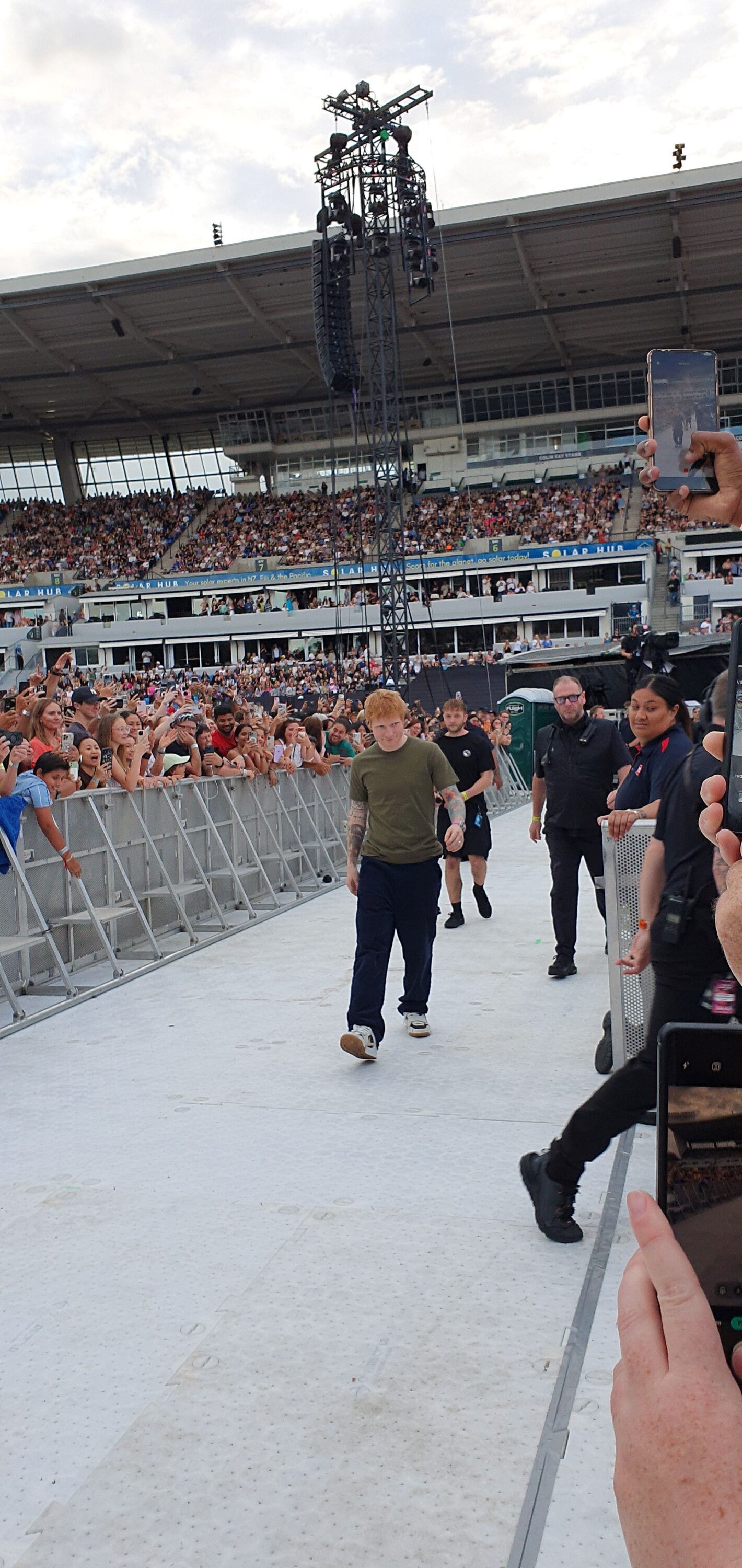 Photo of Ed Sheeran walking on stage at the start of the 2026 Loop Tour at Go Media Stadium in Auckland, New Zealand.