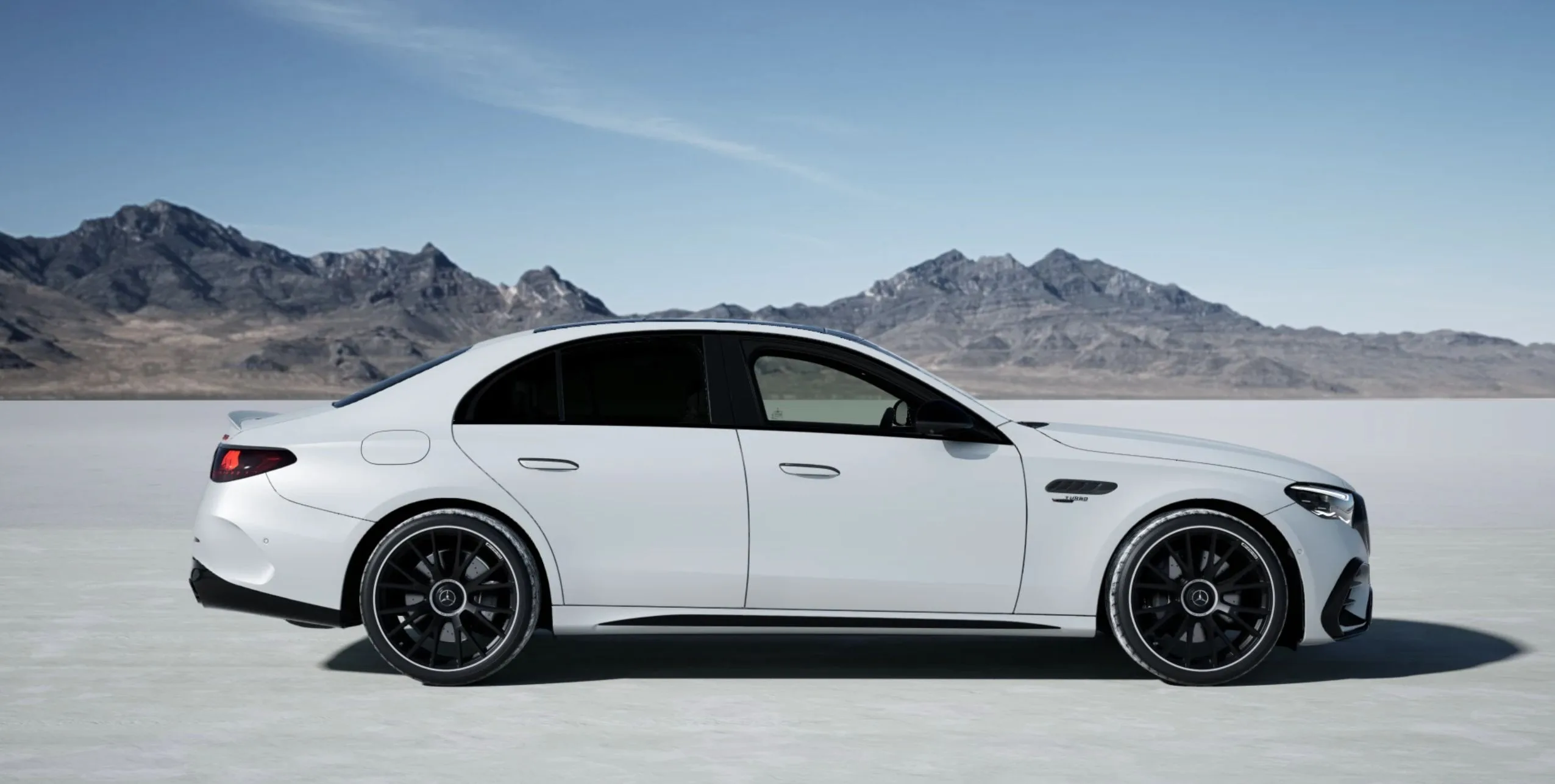 Mercedes turns up the drama - E 53 Hybrid Dark Carbon and E 300 AMG Night Edition arrive in NZ