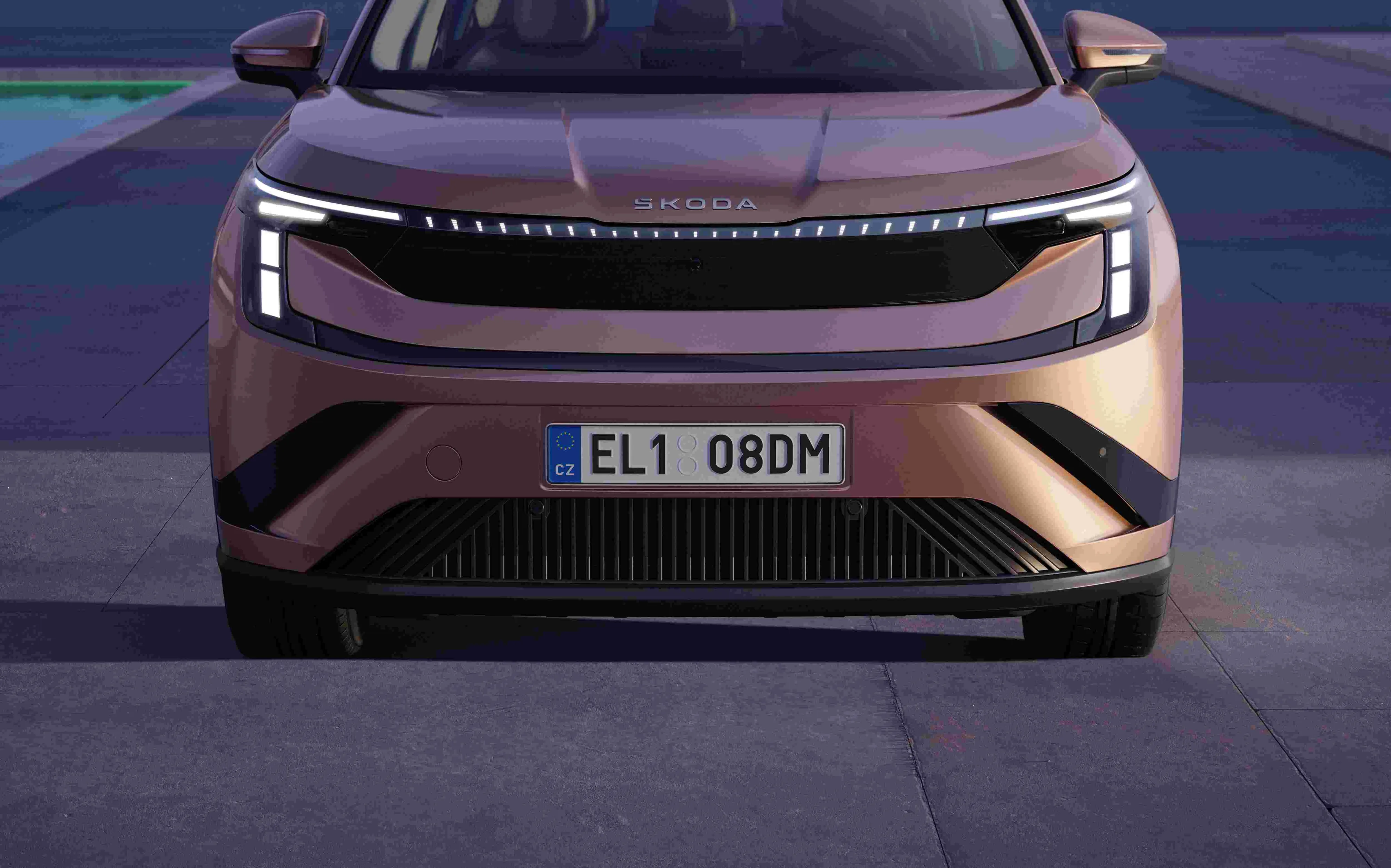 The World Finally Meets the New 7 Seater Škoda Peaq 640km EV