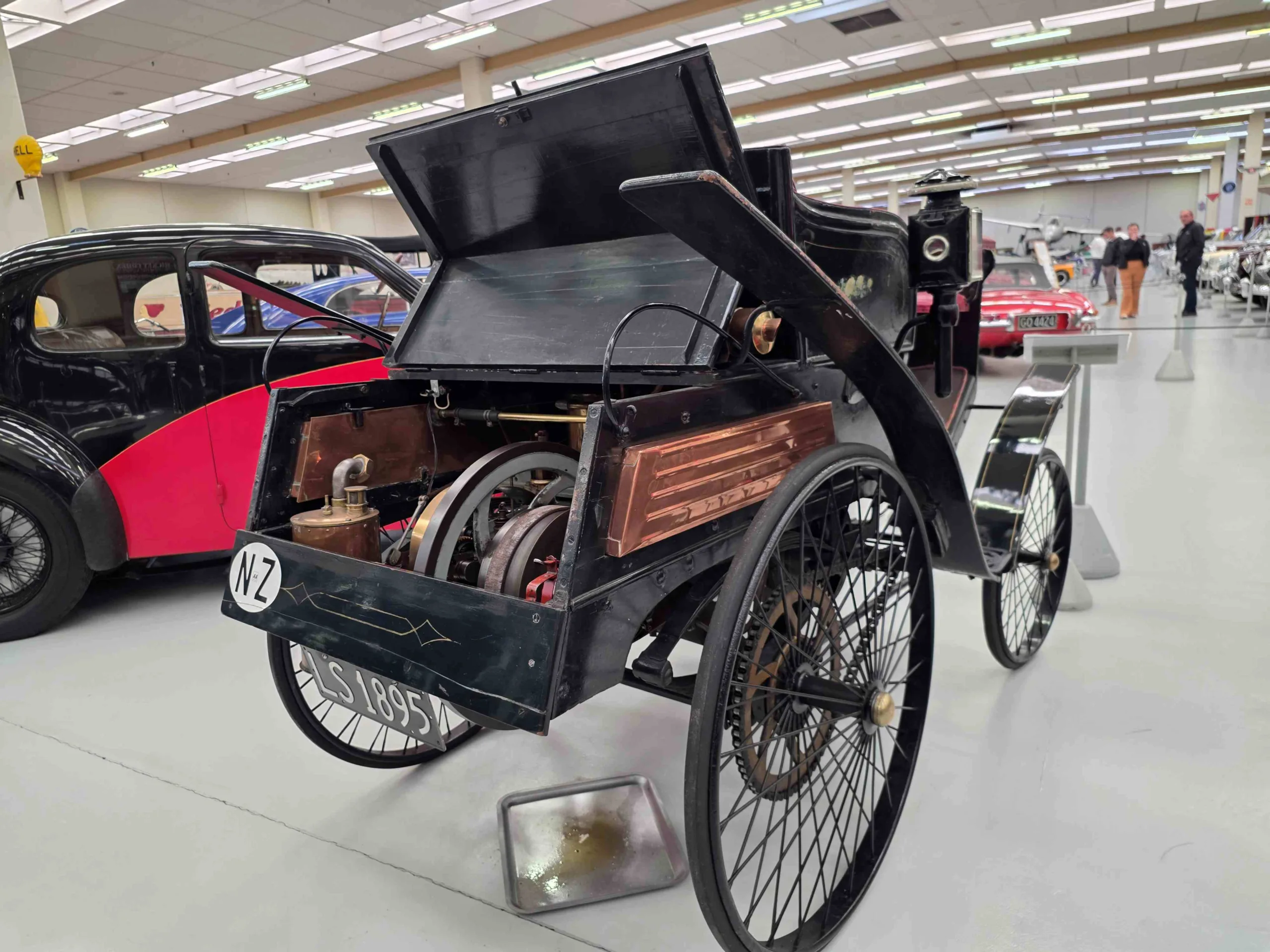 Say 'Thanks Mercedes!' How Mercedes-Benz Put New Zealand on Wheels