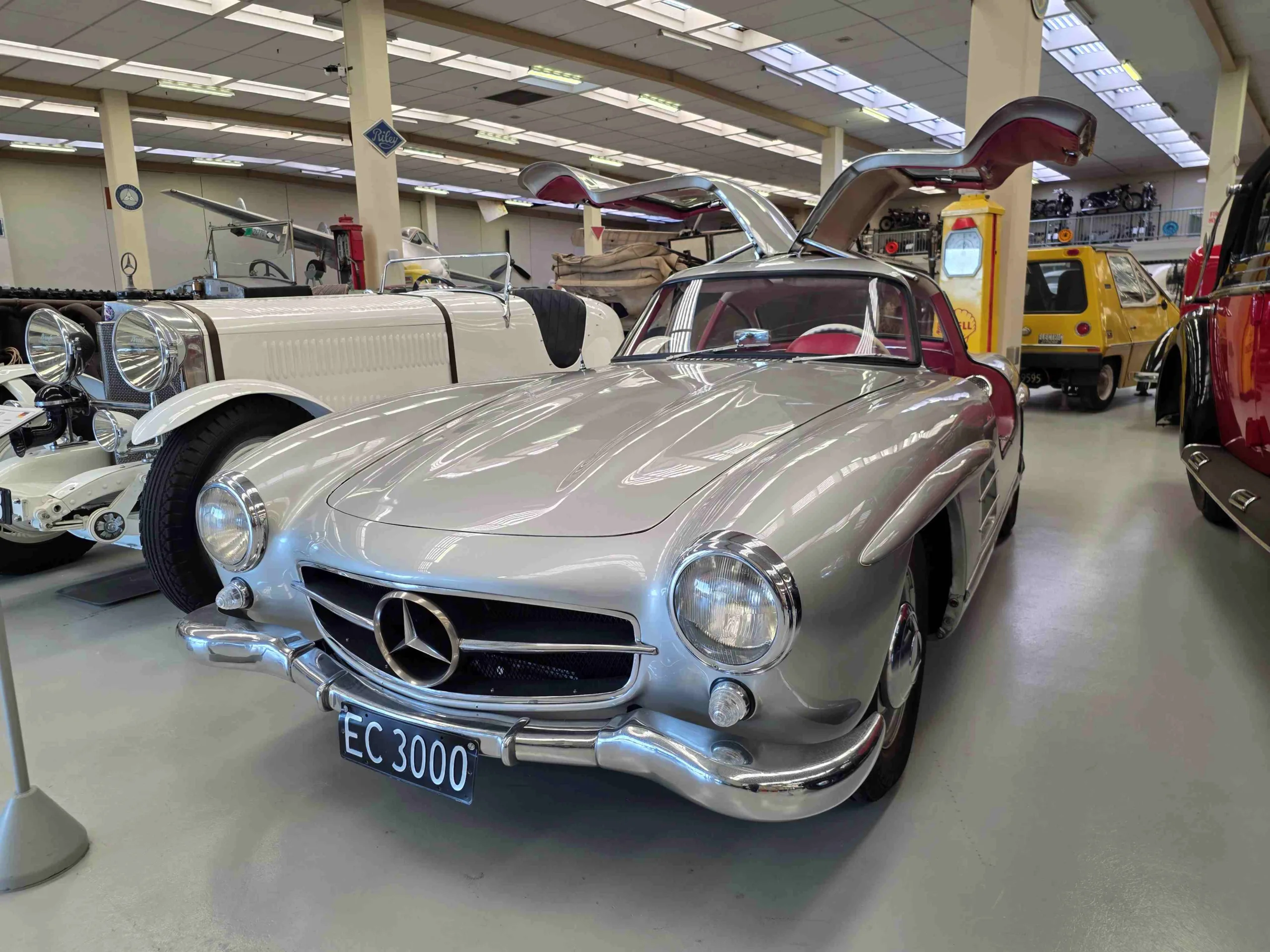 Say 'Thanks Mercedes!' How Mercedes-Benz Put New Zealand on Wheels