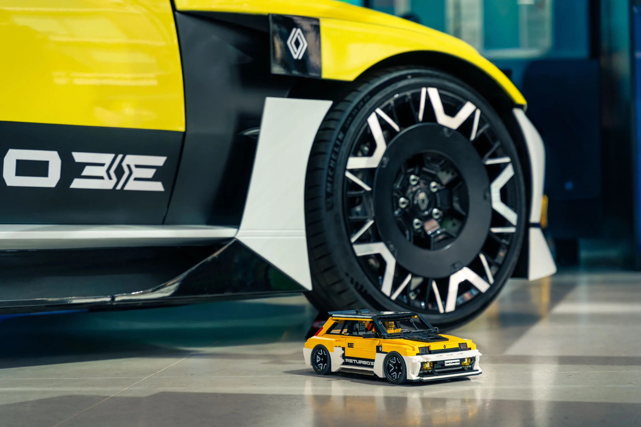 Dave's LEGO Renault 5 Turbo 3E Model Hit