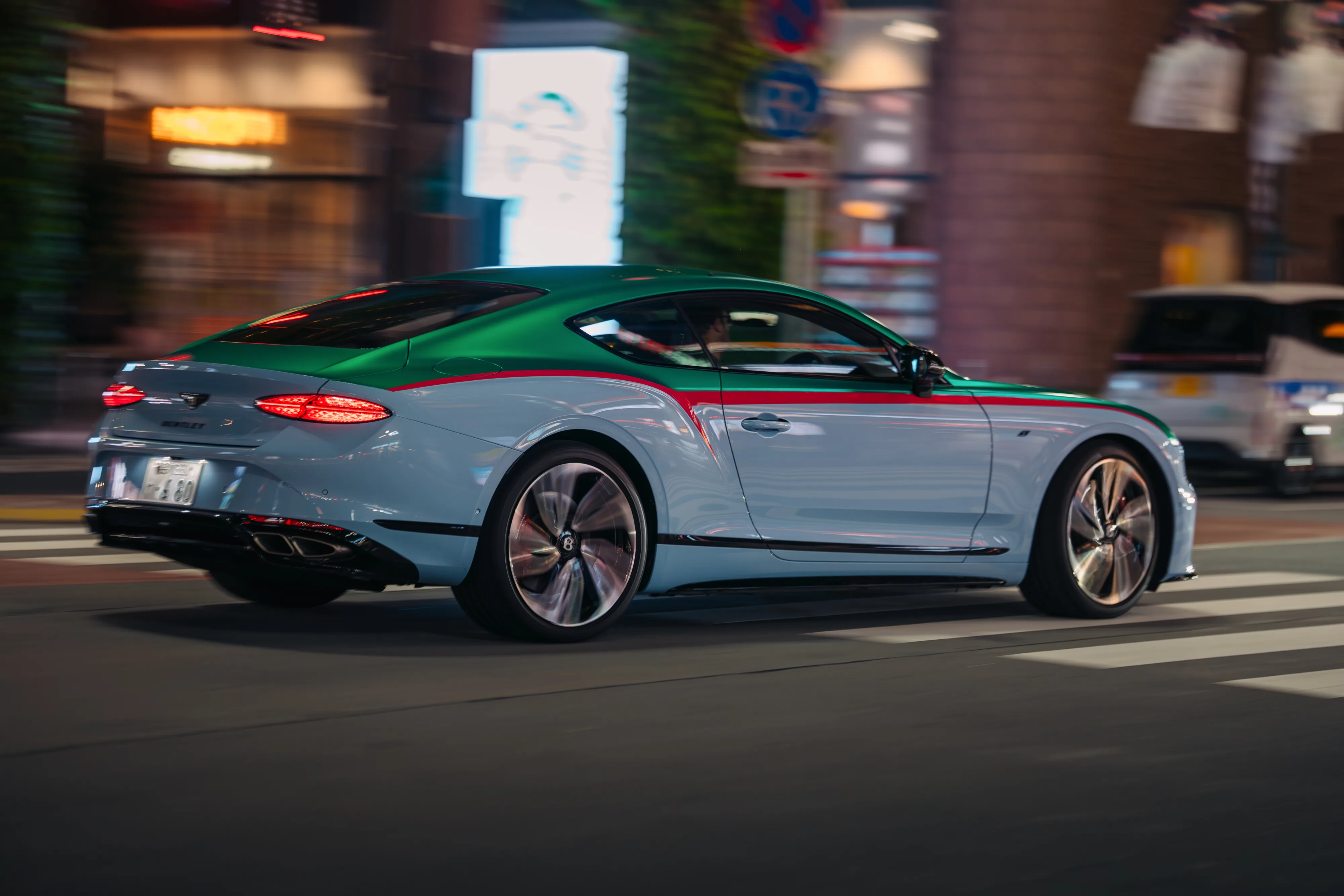 Bentley lights up Tokyo Tower Green to mark Continental GT S and Supersports Japanese debuts