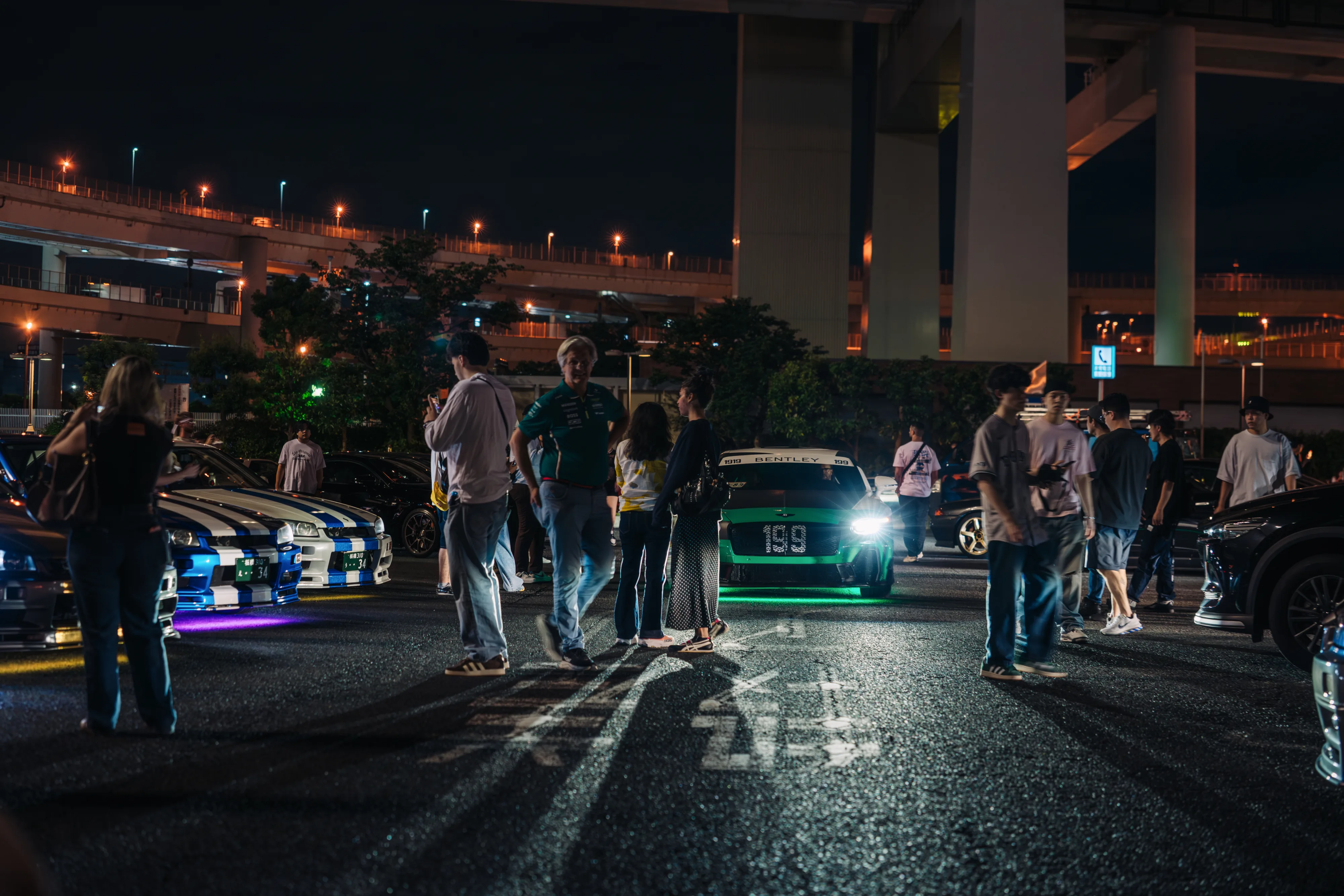 Bentley lights up Tokyo Tower Green to mark Continental GT S and Supersports Japanese debuts