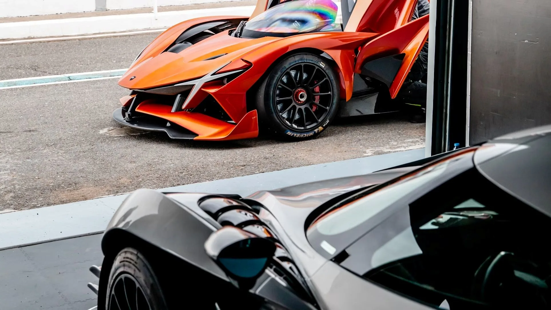 The Apollo EVO 'Caribbean Dragon' - Batman's Ride Unveiled at Goodwood