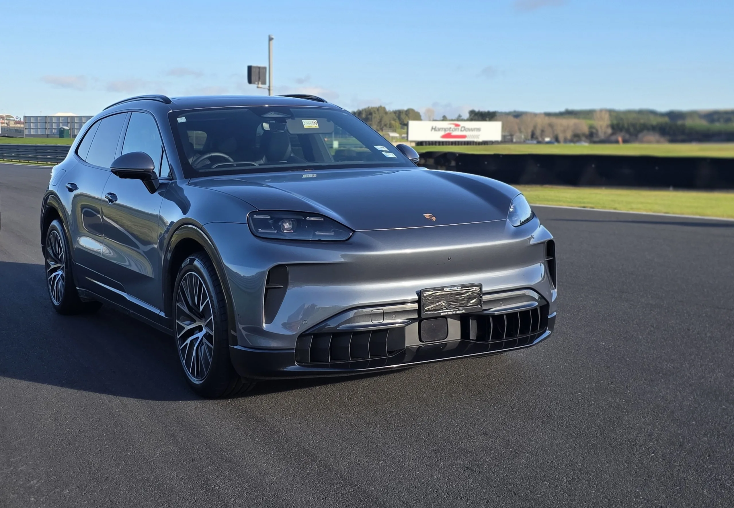 Porsche Cayenne Electric ‘Teaser Time’ At Hampton Downs