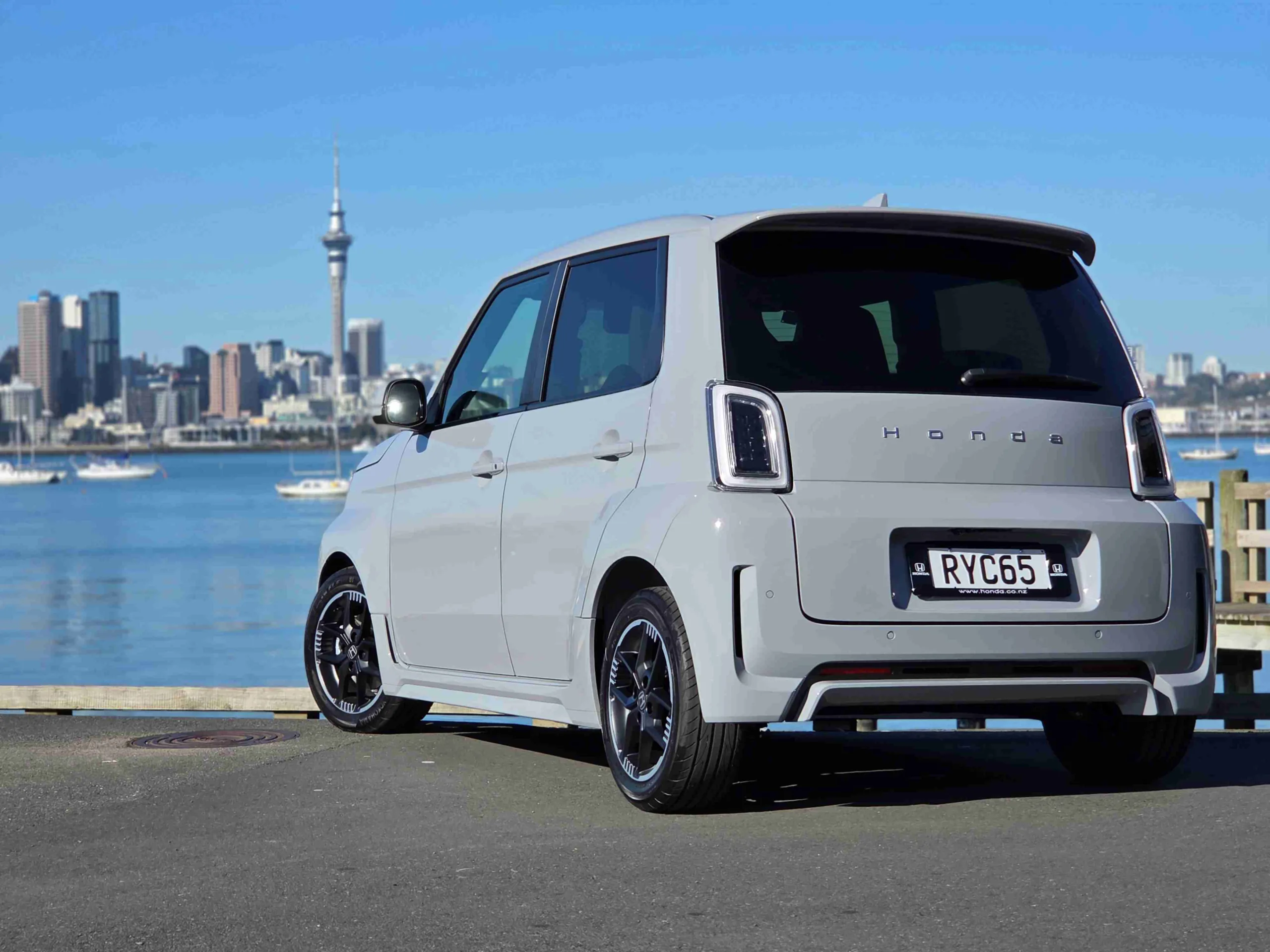 Honda Super-One First Drive - Small Car, Big Personality
