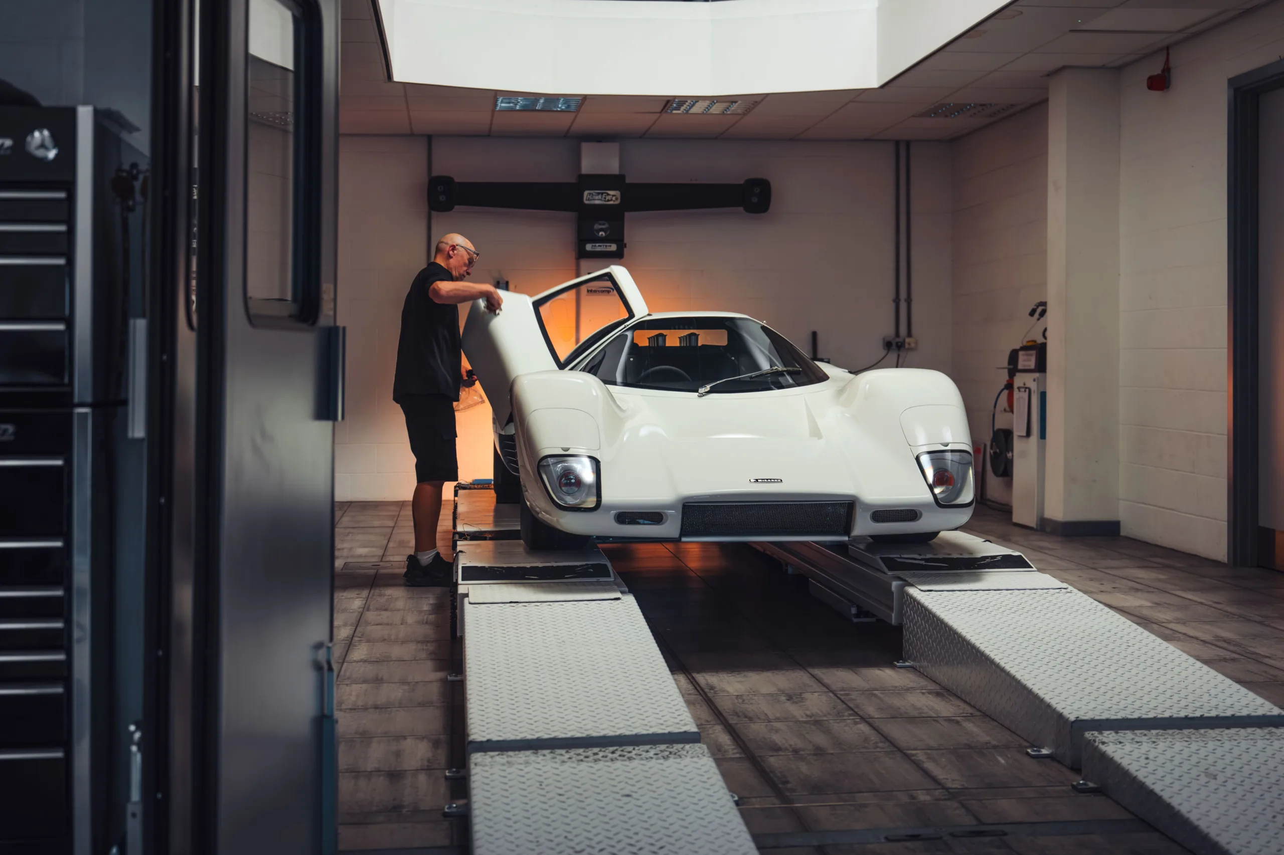 McLaren To Reveal the M6GT That Started It All at Goodwood 2026