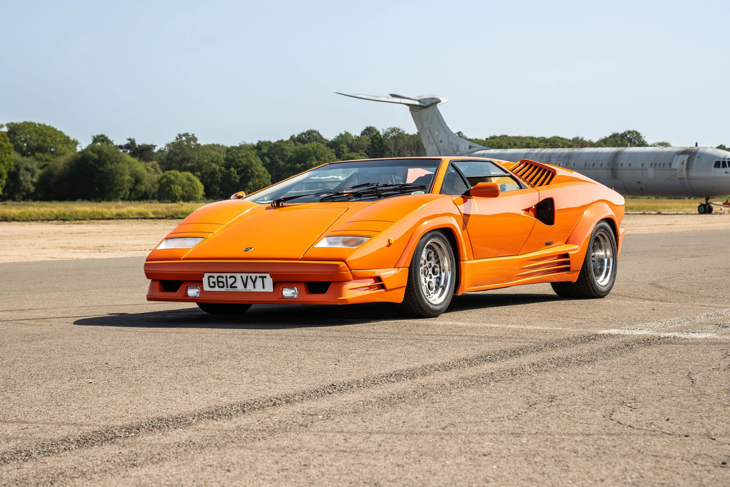 Škoda Elroq vRS vs 1980s Supercars