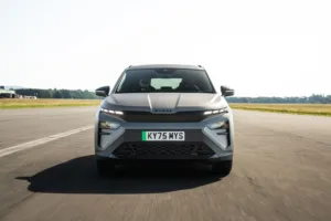 Škoda Elroq vRS vs 1980s Supercars