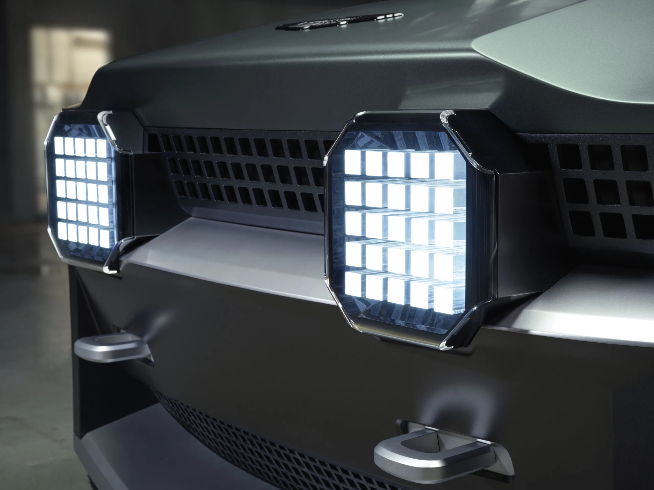 The Aston Martin Dreadnought - Digital Luxury Meets Virtual Combat