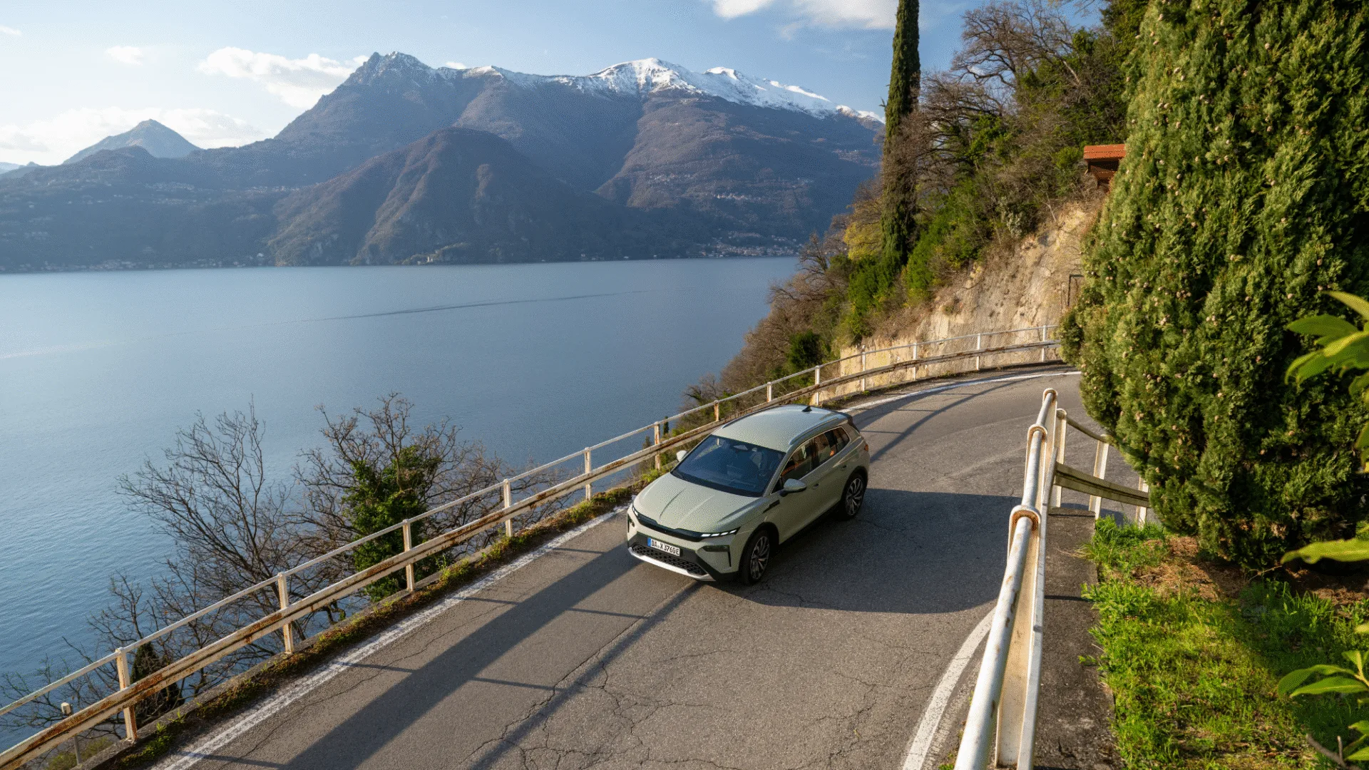 Škoda Explores Lake Como as a Destination for Driving Enthusiasts and Travellers