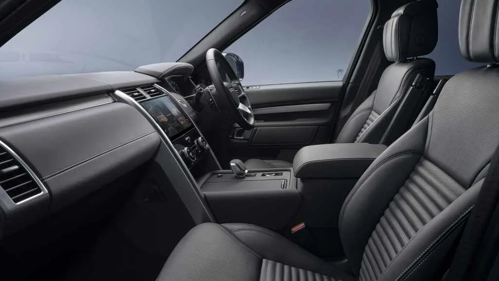 Land Rover Adds Landmark Edition to Refreshed Discovery Line-Up
